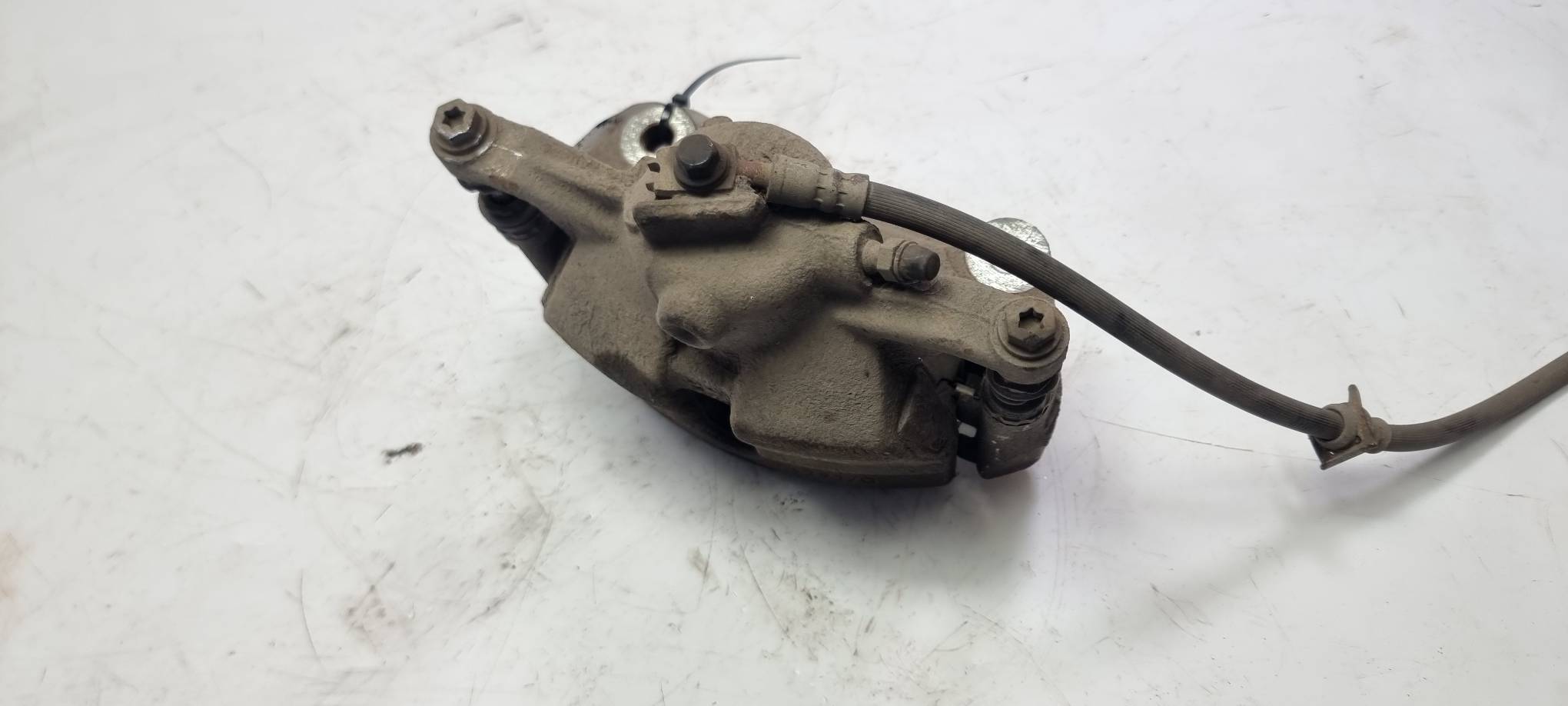 caliper brake front left SKODA OCTAVIA III
