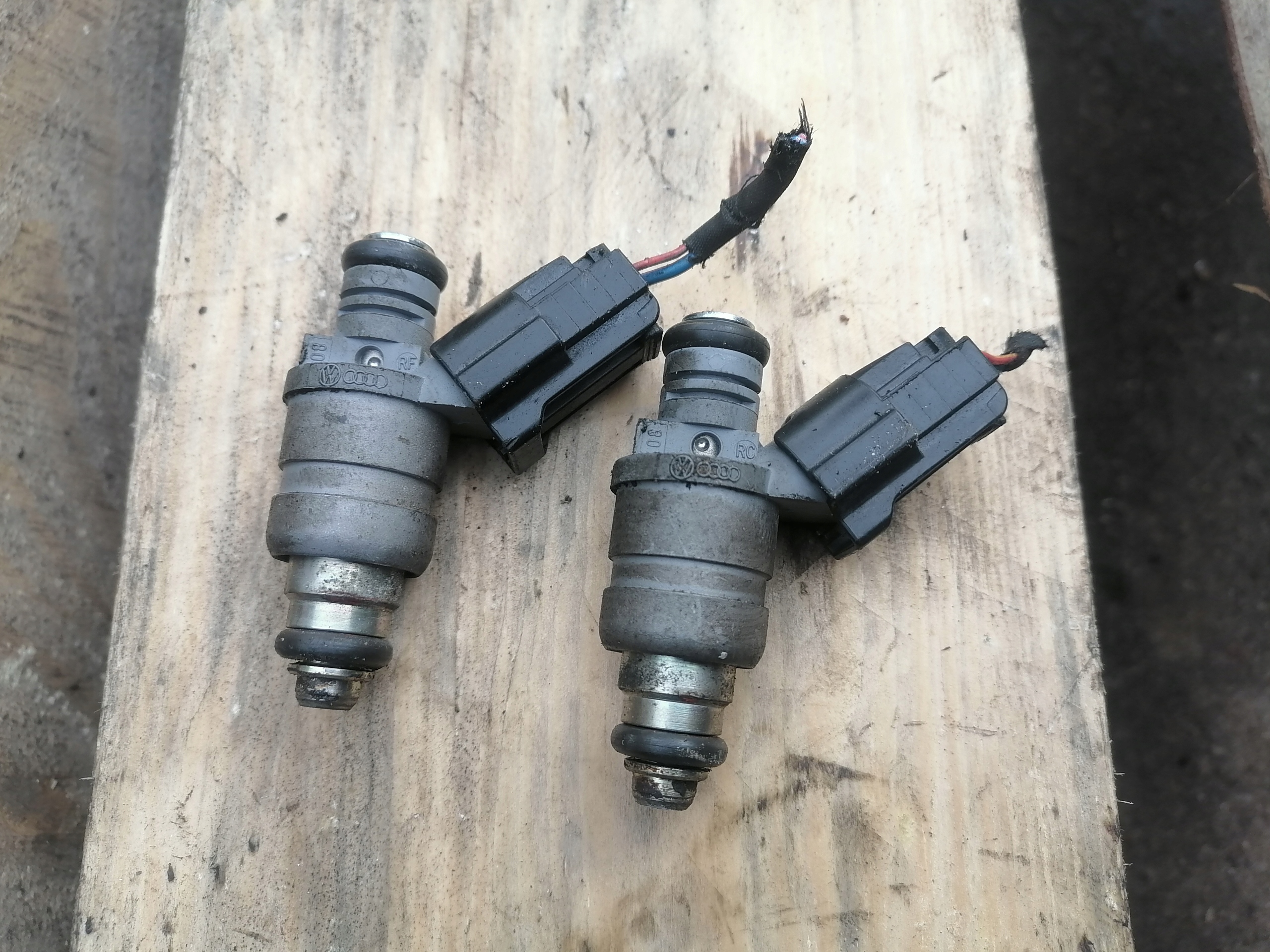 УПРИСКУВАННЯ ІНЖЕКТОРА VW GOLF OCTAVIA 1.6 06A906031BT