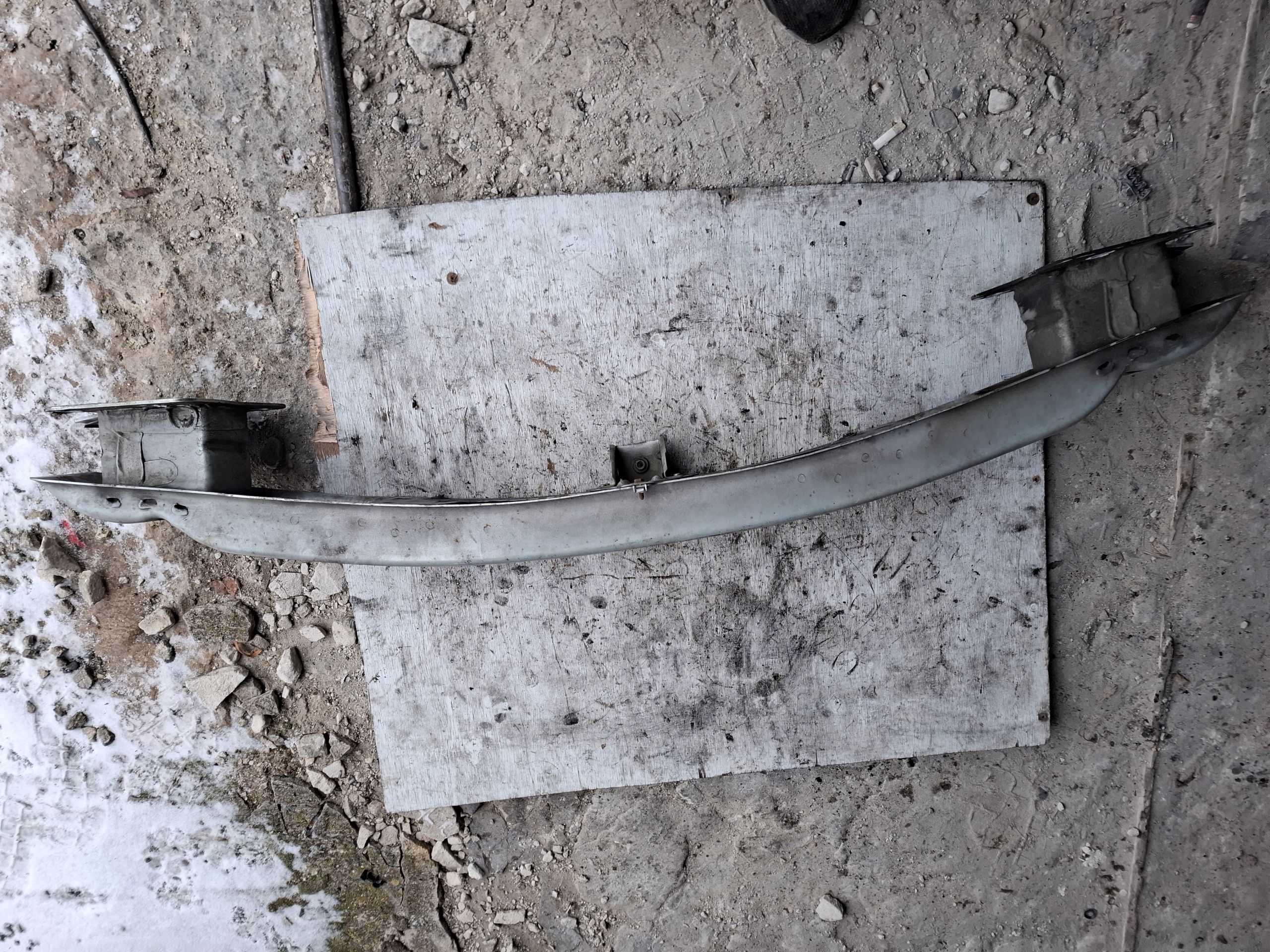 bumper support Renault Laguna 2 II LIFT front pillar 2004-2007r.