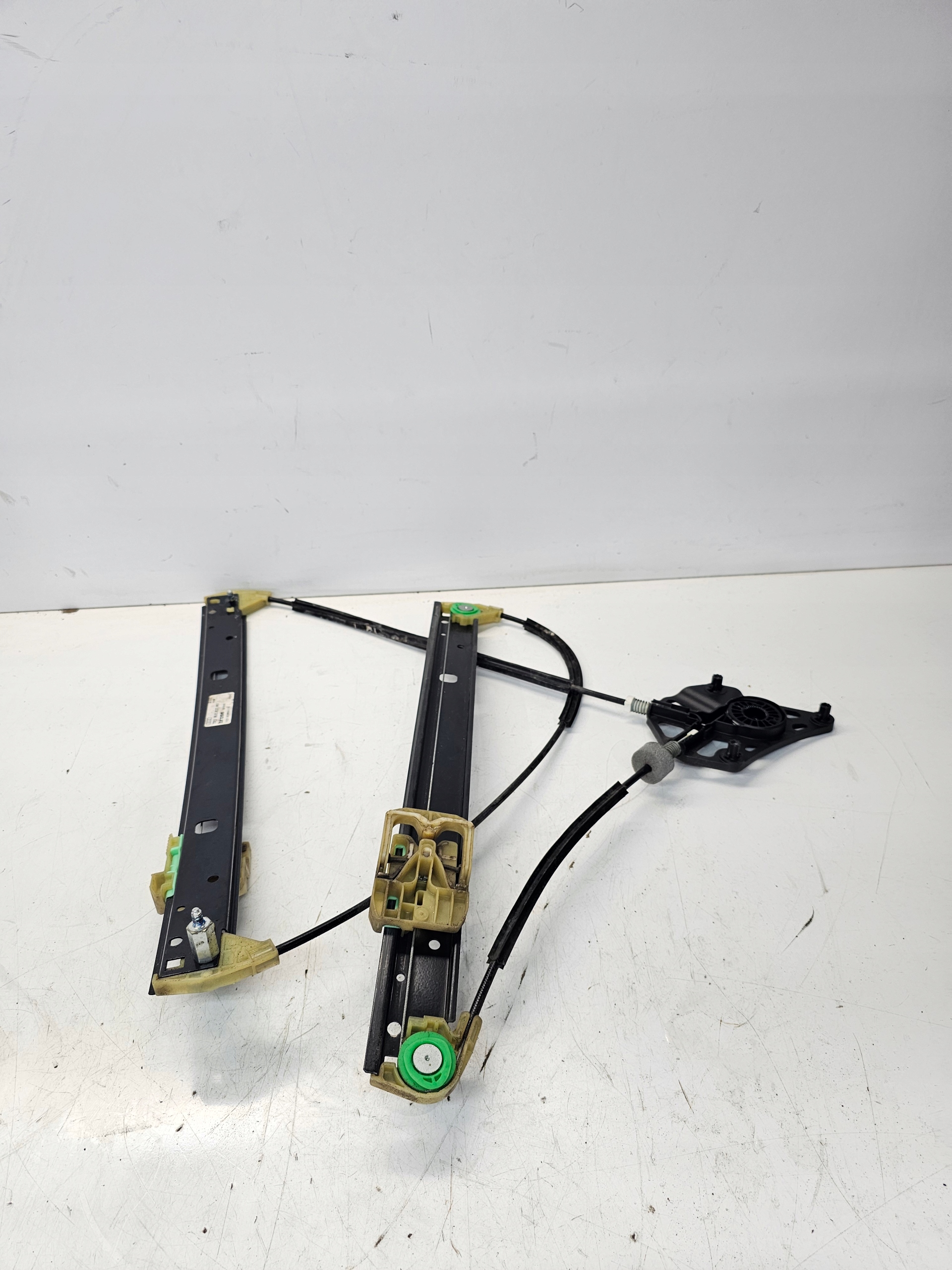 mechanism windows left front AUDI Q3 8U0837461