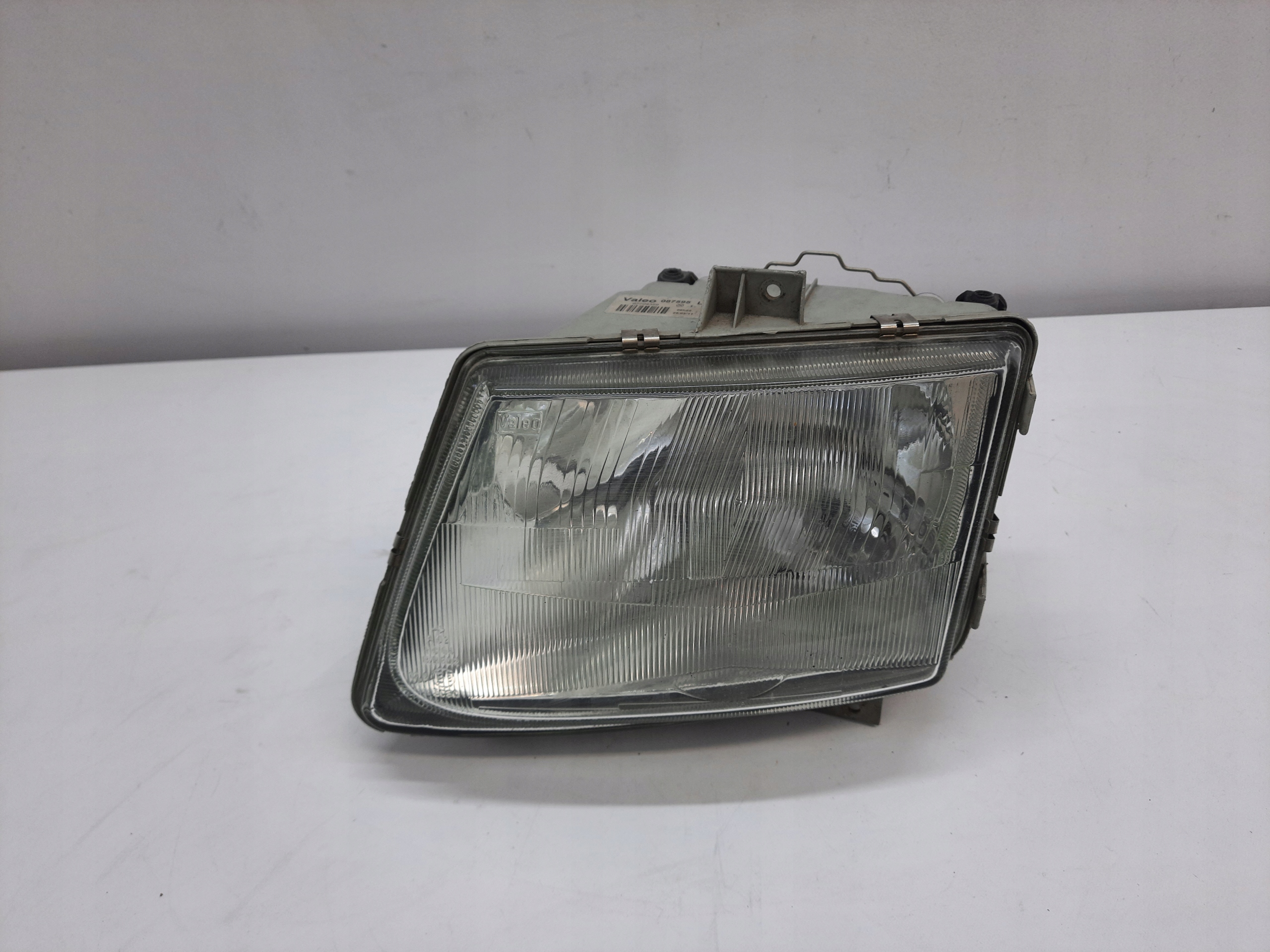 MERCEDES VITO W638 V-KLASA 96- light REFLEKTOR left front original EUROPA