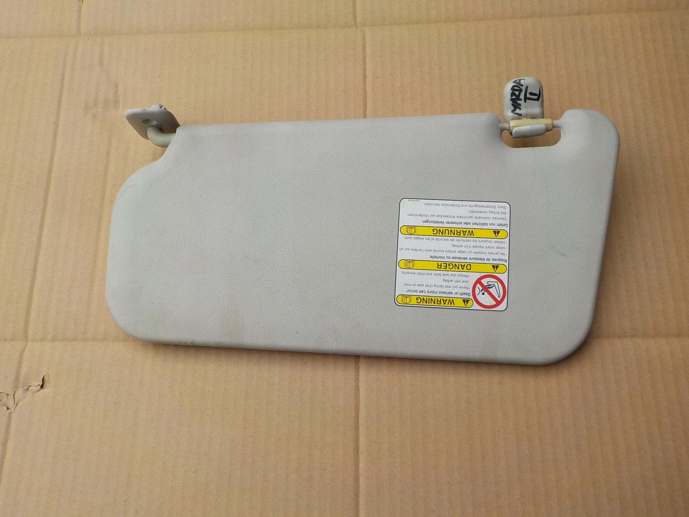 visor cover przeciwsloneczna left mazda 2 DE 2009r
