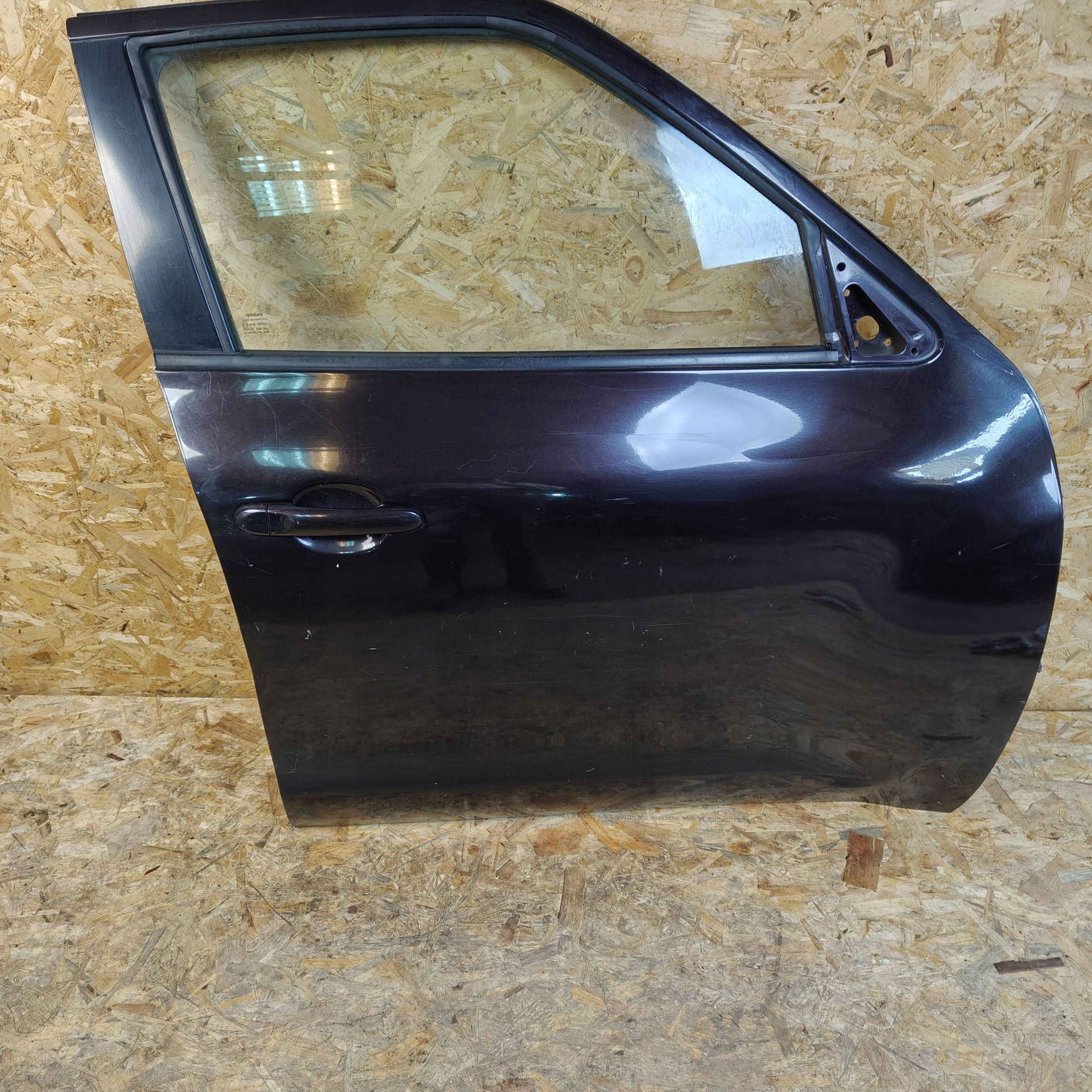 door front front side right Nissan Juke and F15