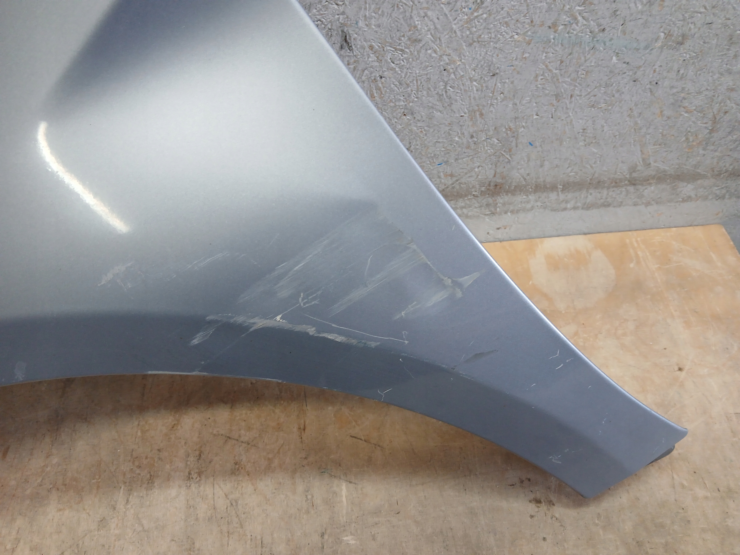 fender front left MERCEDES B KLASA W169 W245