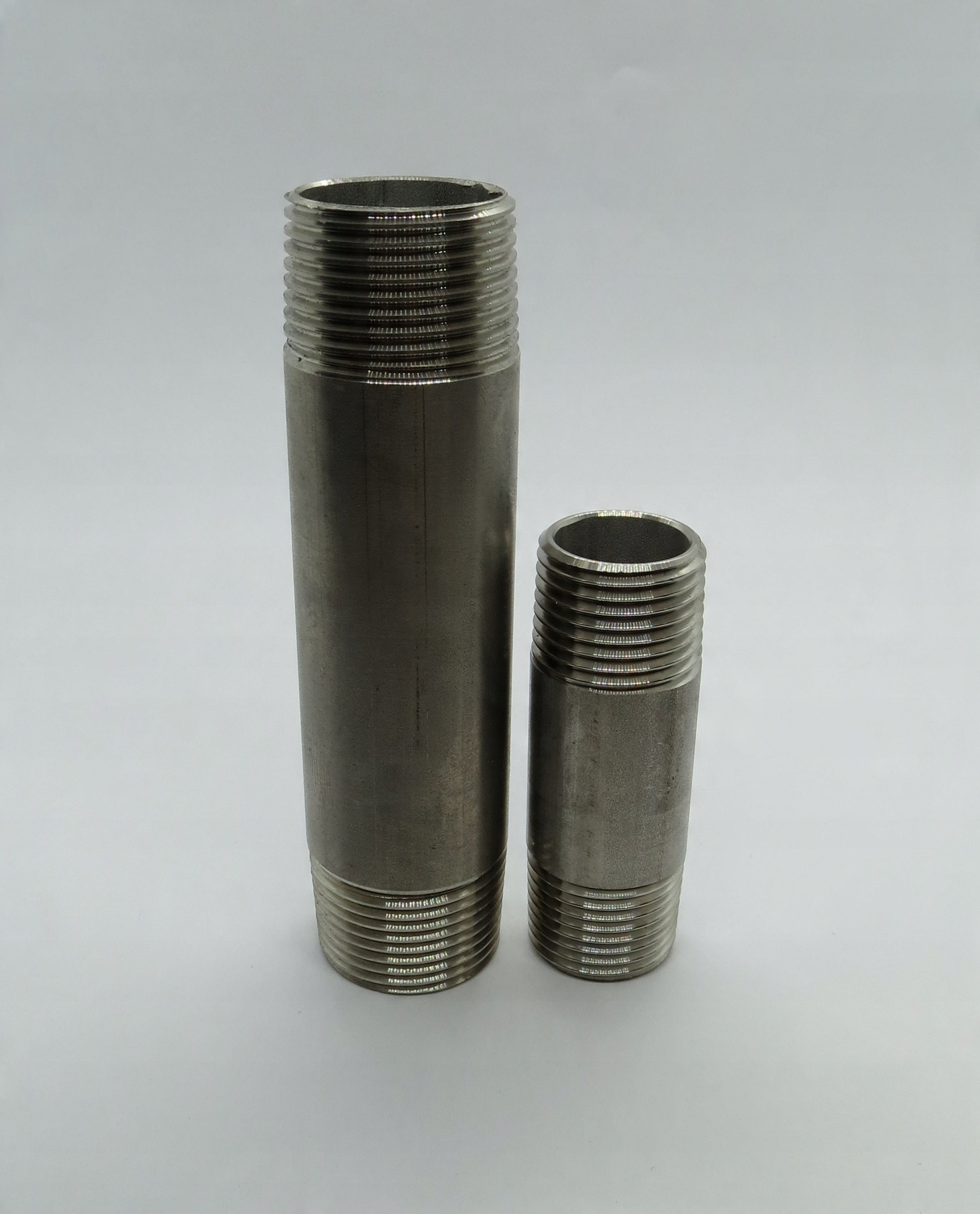 

Rura nierdzewna gwintowana 2stronnie 3/4" 100