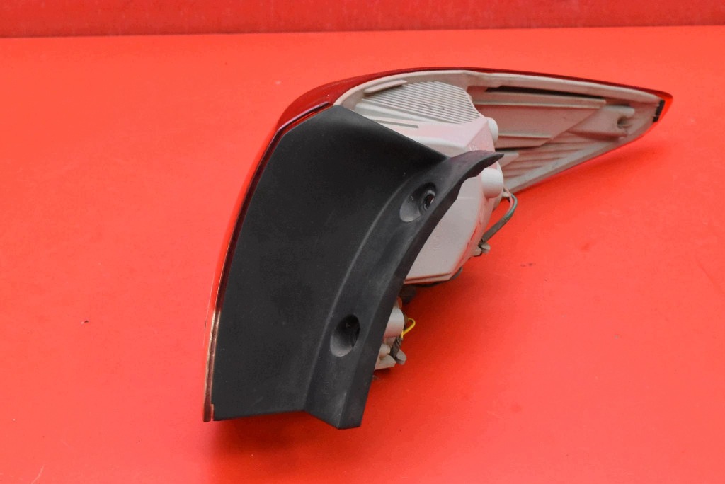 light left rear part rear 92401-2Y0 HYUNDAI IX35 1 and 09-13