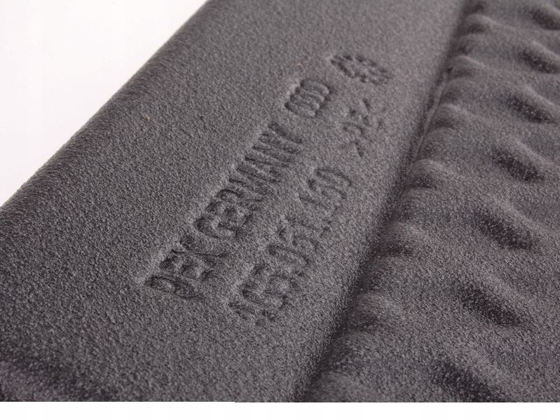 NOWA ORYGINALNA MATA BAGAŻNIKA AUDI A6 C7 PIANKA Waga produktu z opakowaniem jednostkowym 2 kg