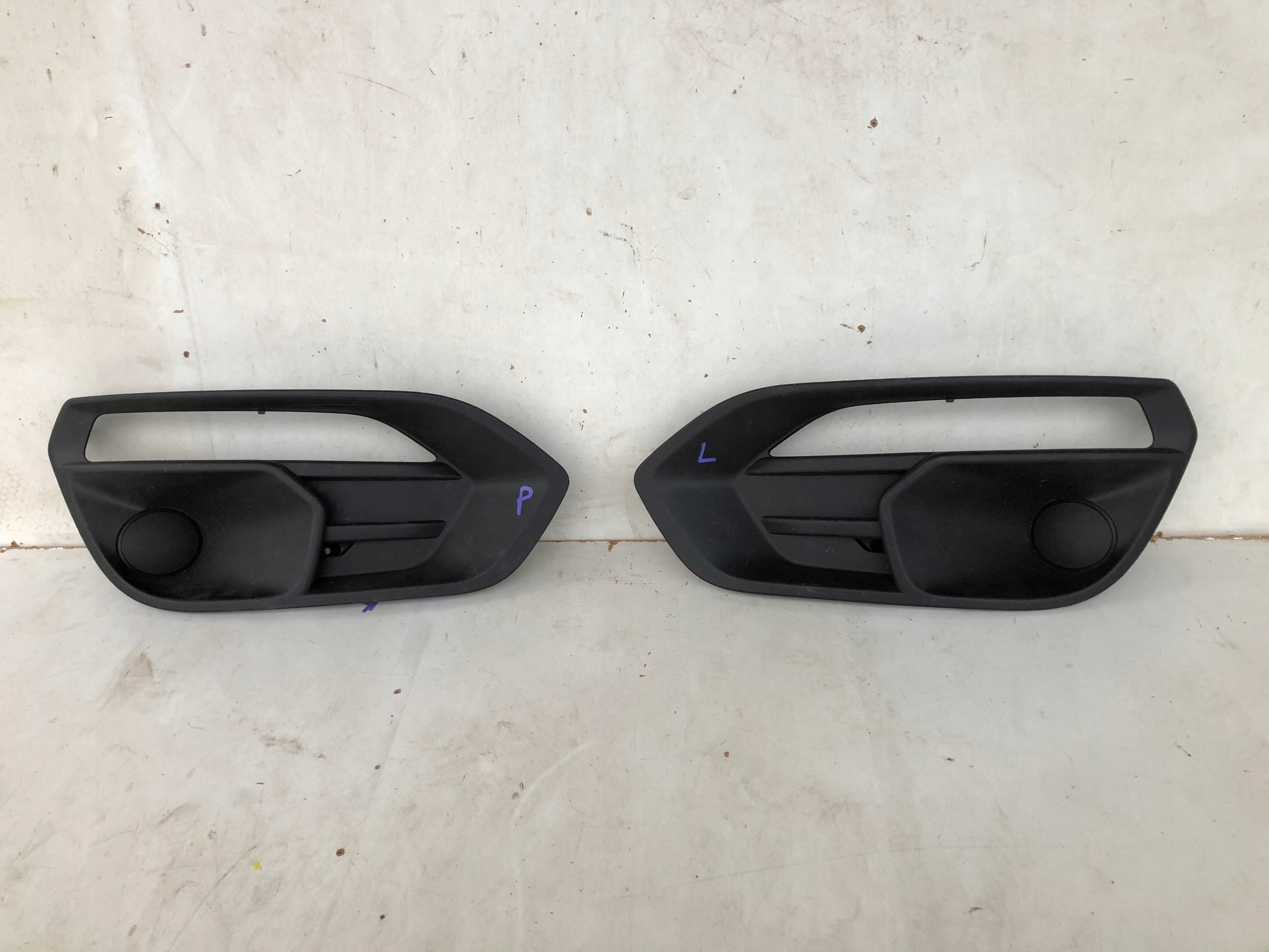 105802356346 - IVECO DAILY РЕШІТКА БАМПЕРА