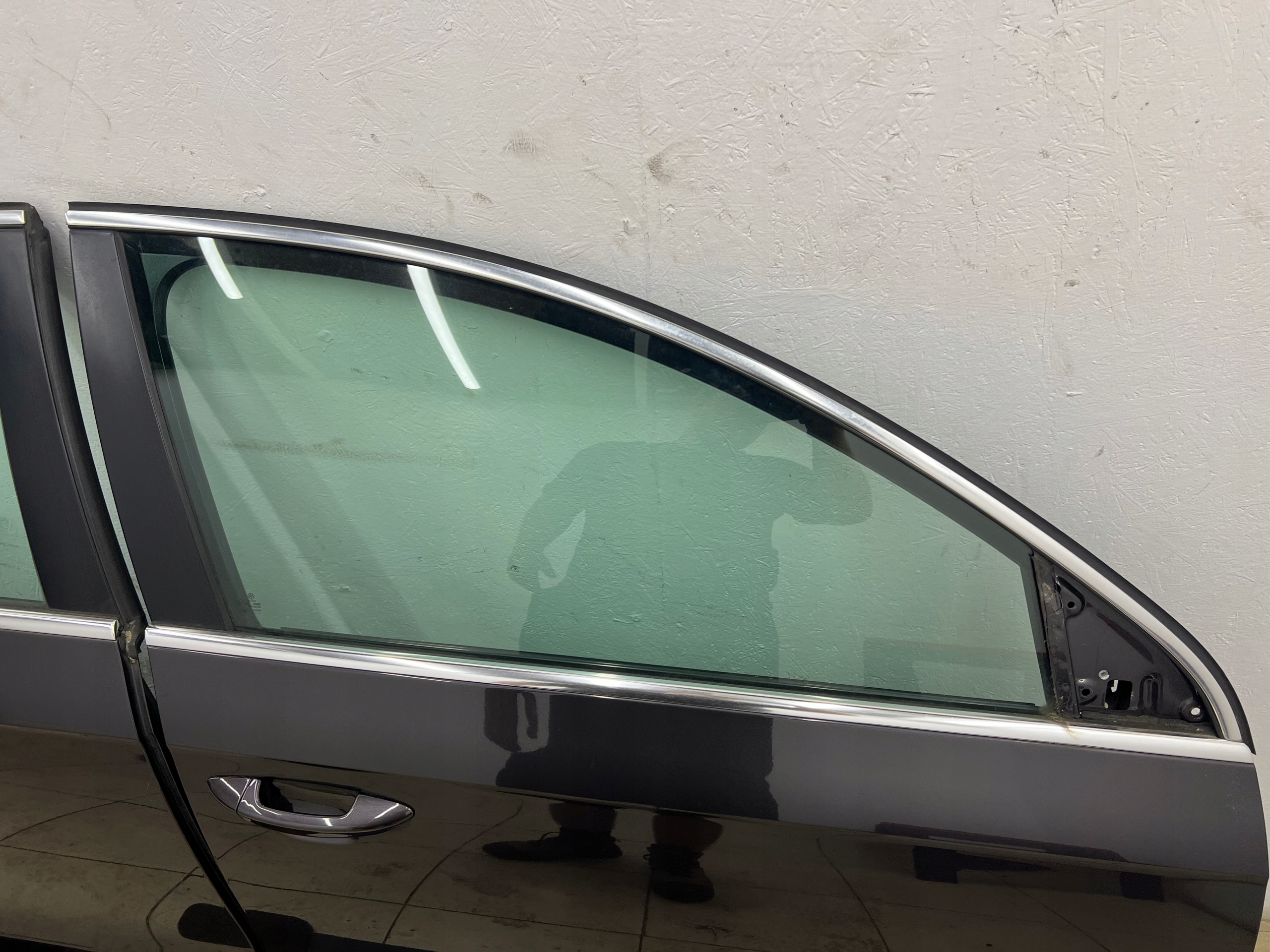 door right front VW PASSAT B7 3A 2011-2014R LC8Z original LAKIER EU