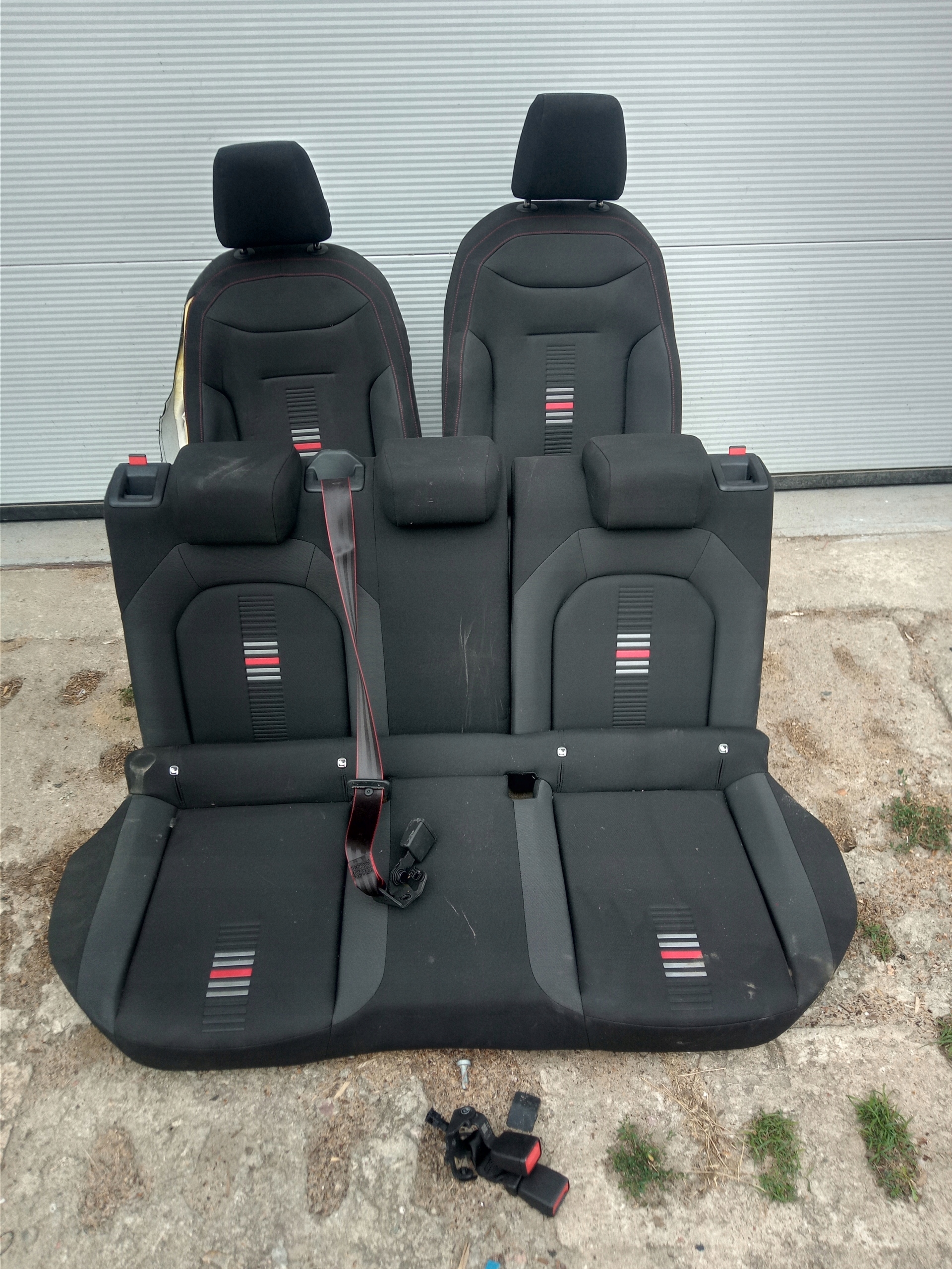 SEAT ARONA FR СИДЕНЬЯ СИДЕНИЕ