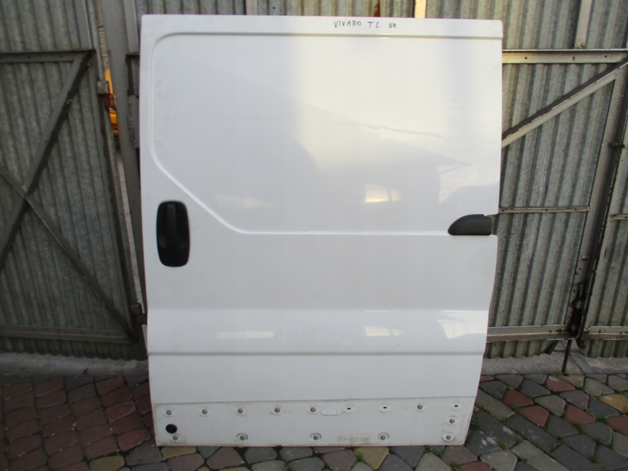 Vivaro Trafic Primastar 01-14 Drzwi przesuwne lewe