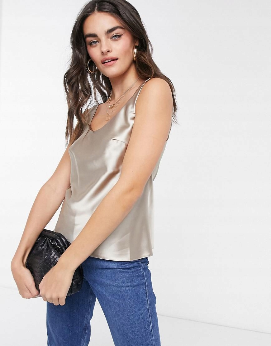 D1R086 SATYNOWY TOP Y06__46 Rozmiar 46