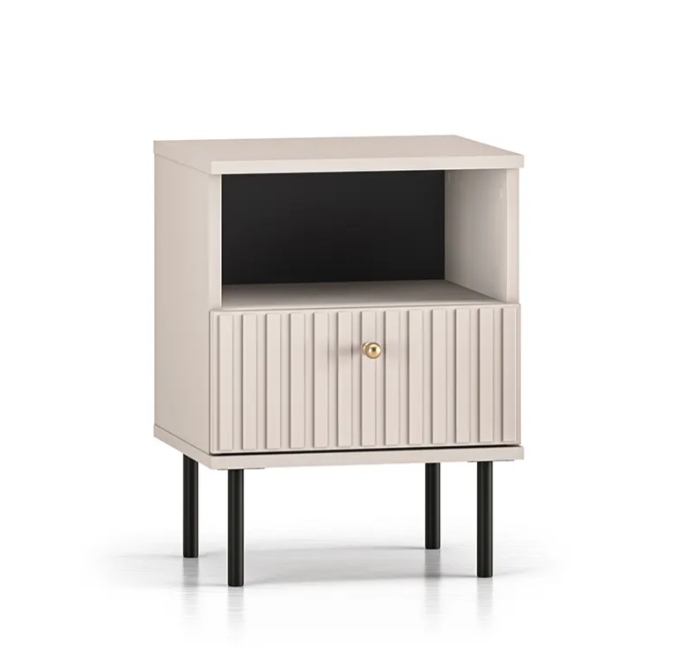 Noční stolek kašmír s rýhovaným čelem Sophie 24 se zásuvkou