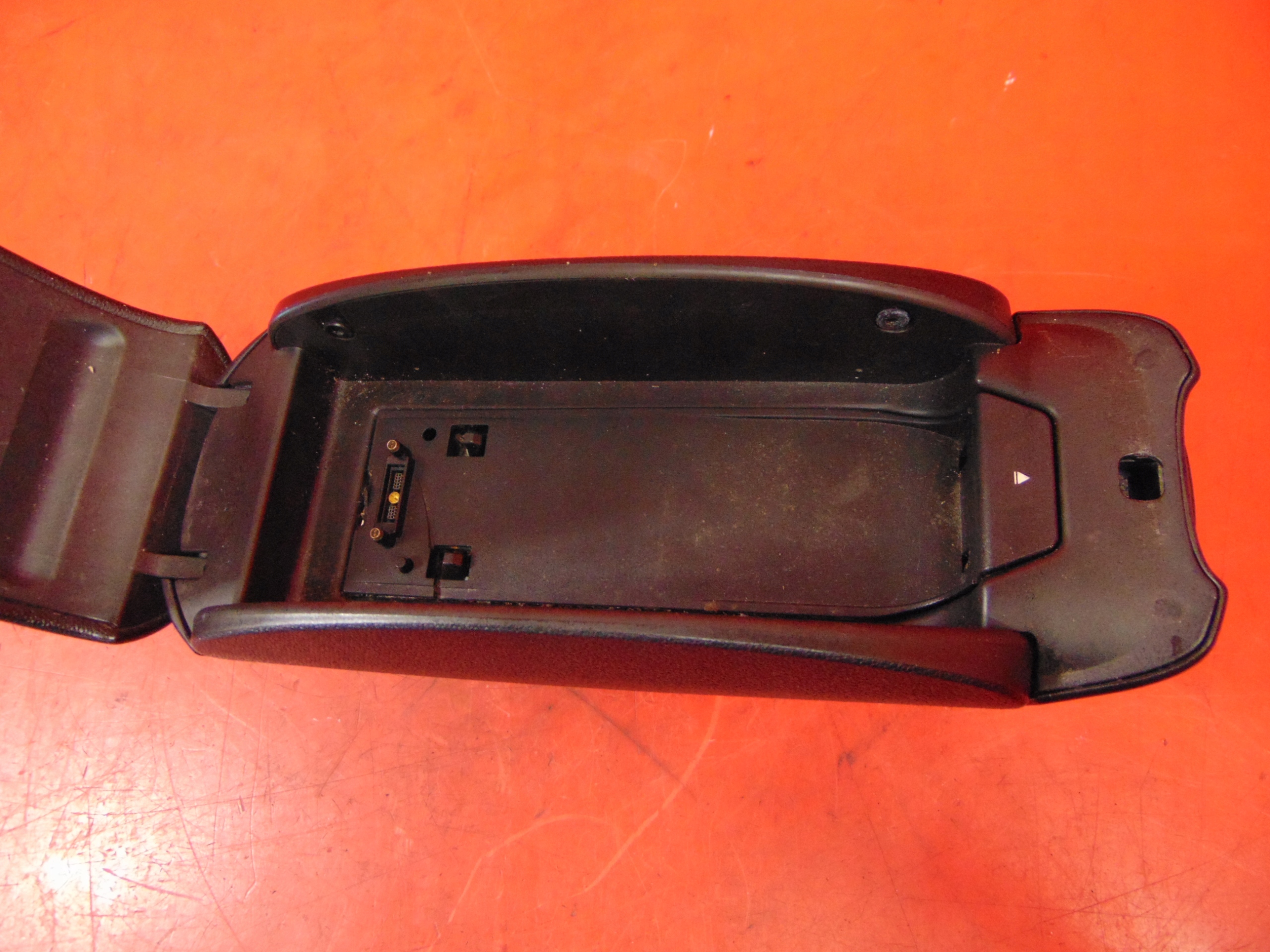 MINI Countryman R60 R61 armrest central