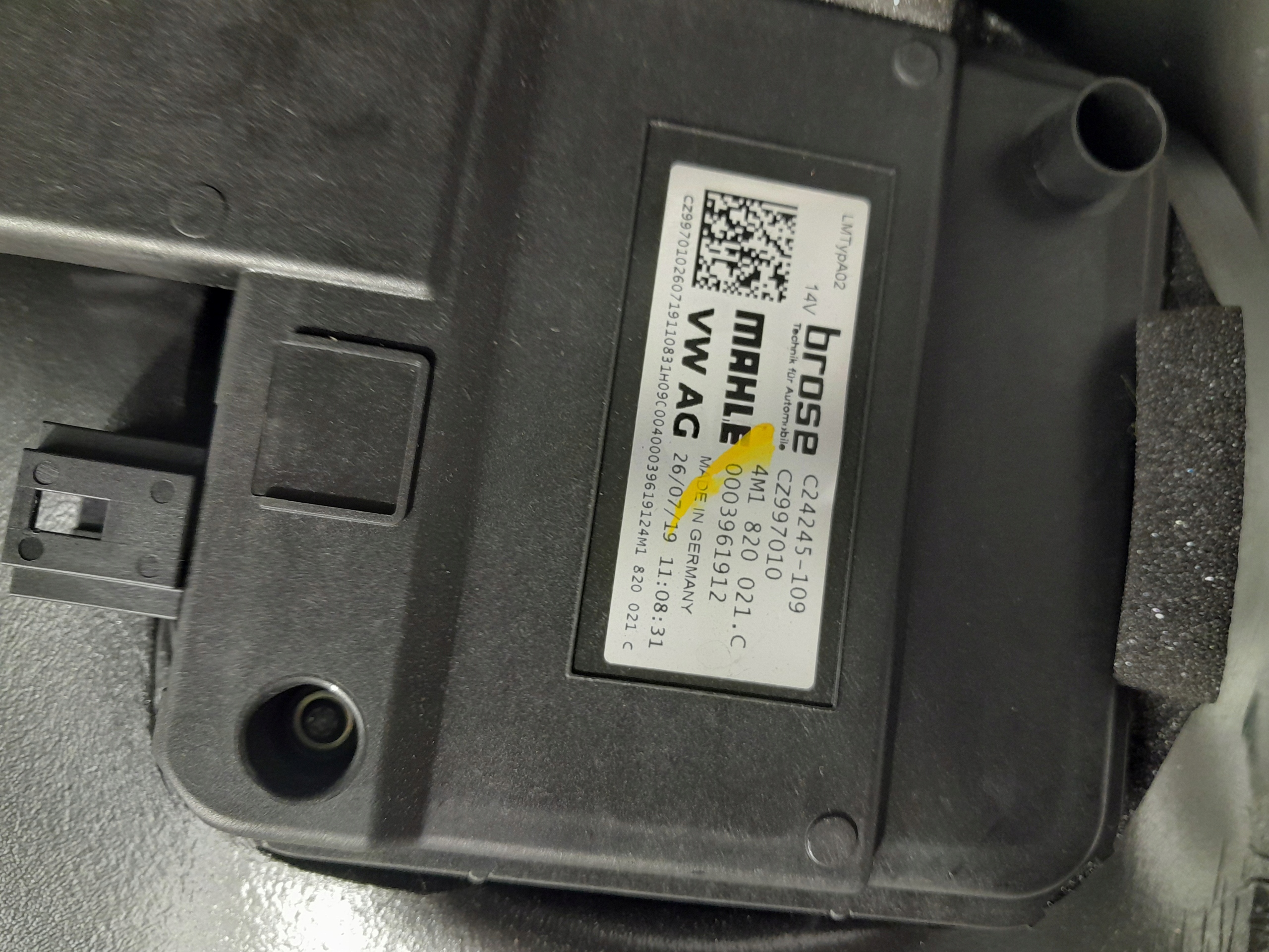 AUDI Q5 80A heater heating 80B816005R 4M1820021C