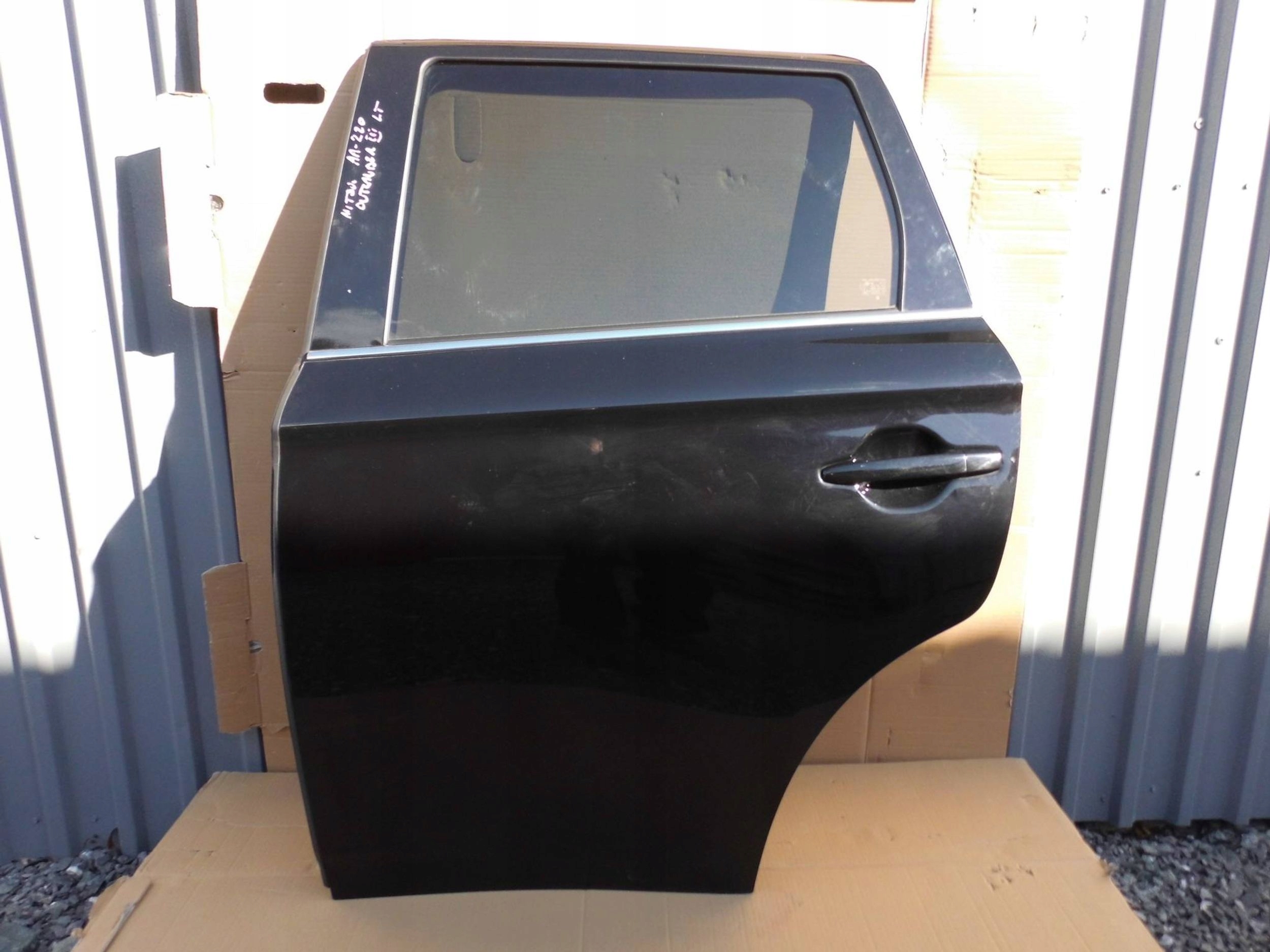 Mitsubishi Outlander III door left rear part rear. left