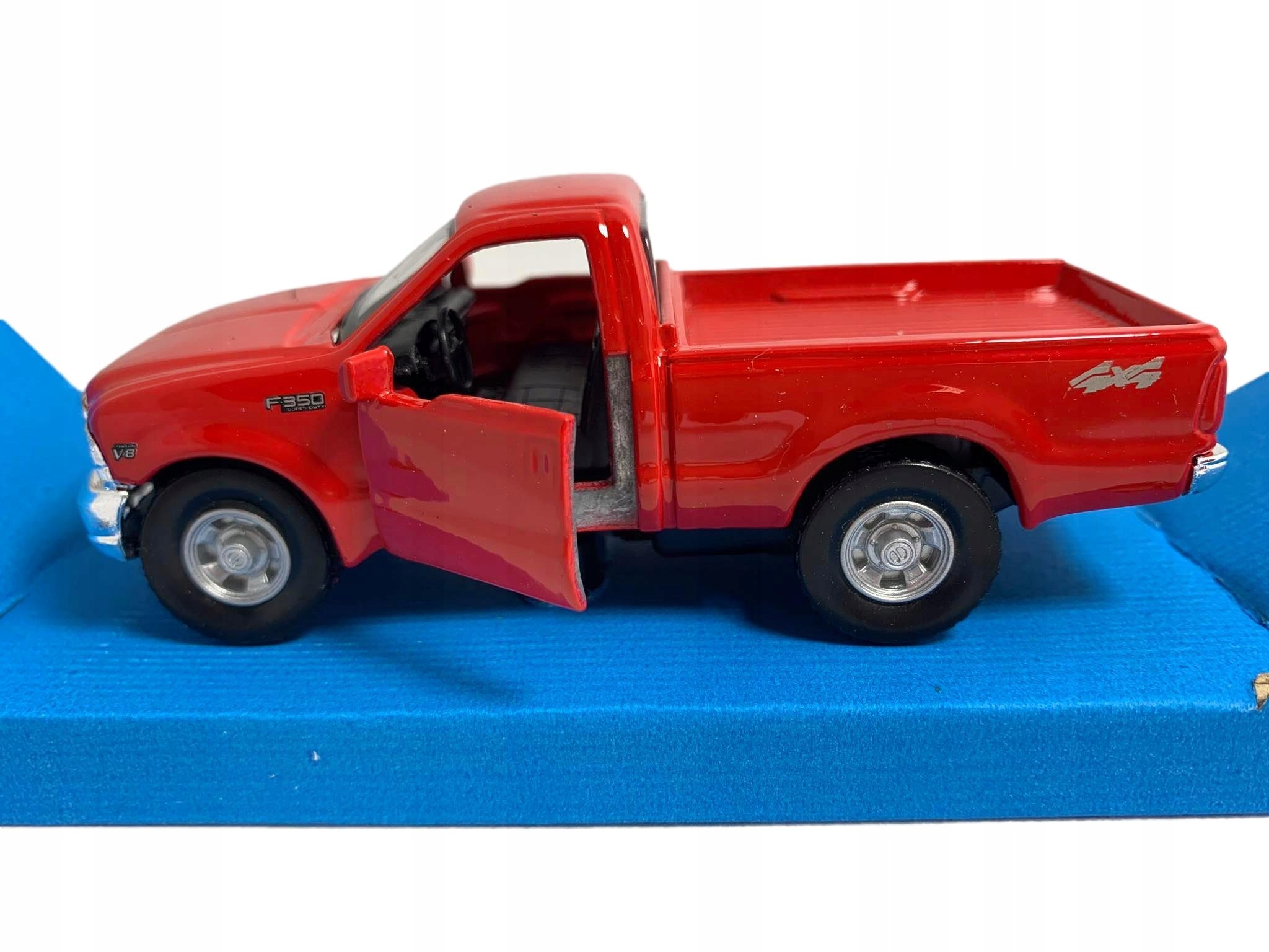 

Samochodzik Maisto New Resorak Ford Usa Truck F350