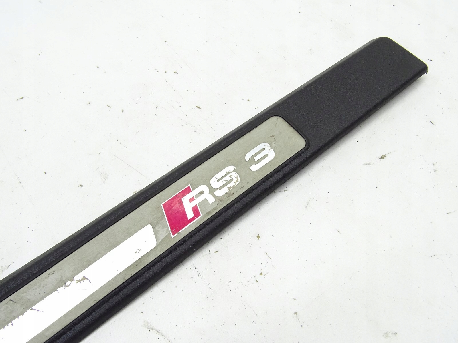 moulding threshold left rear part AUDI RS3 8P 5D SB 11- 8P4853557L