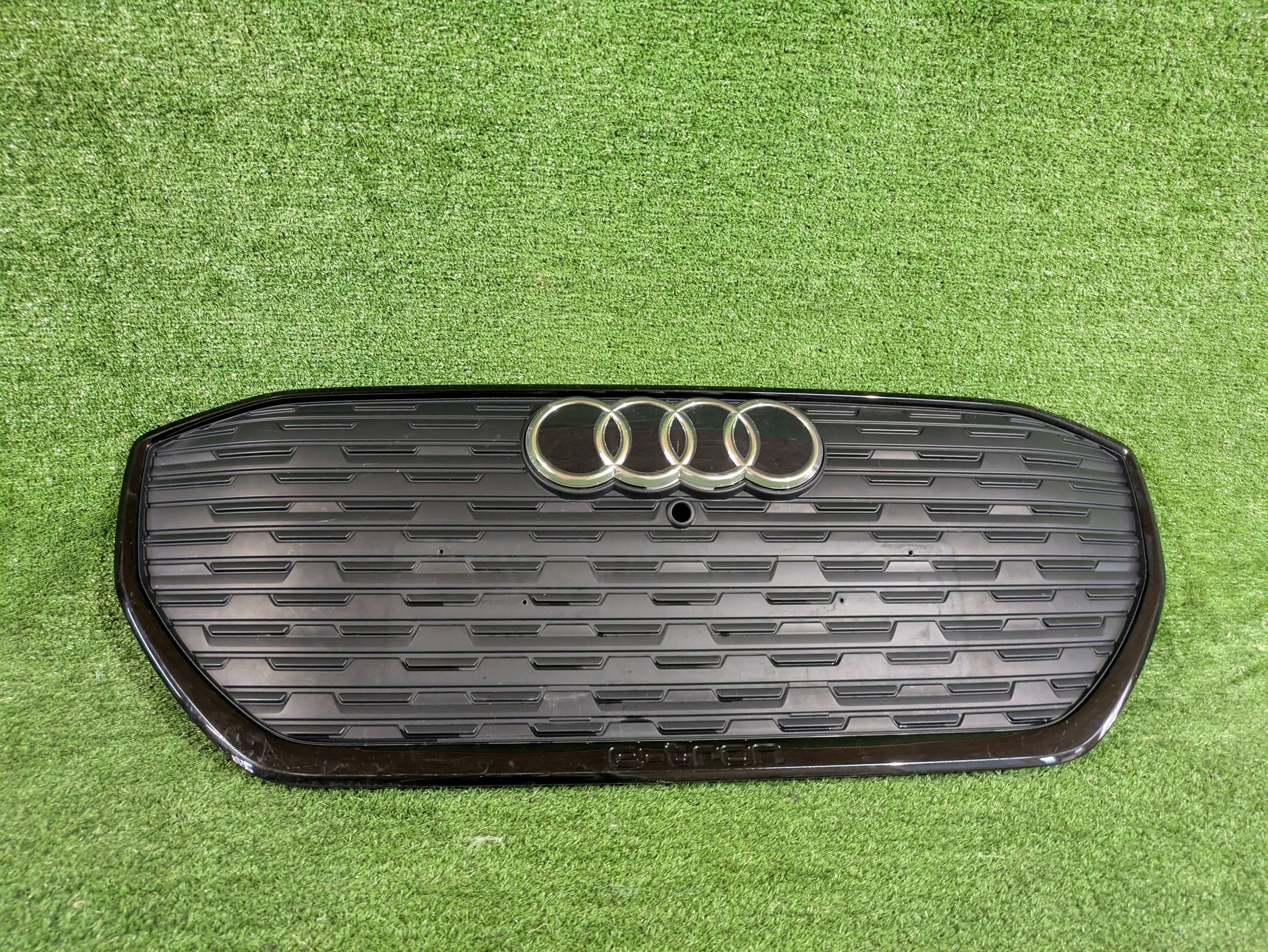 grill grille radiator AUDI Q4 E-TRON NR.225