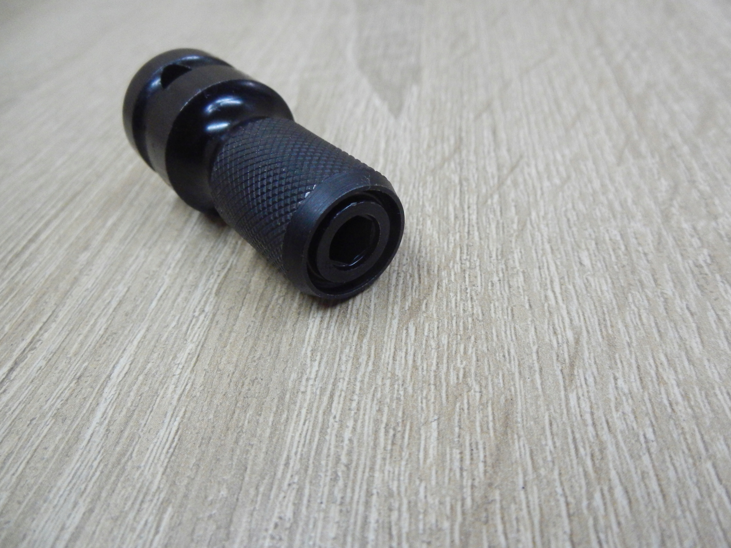 Adapter Przejściówka udarowa 1/2' na 1/4' HEX Marka Geko