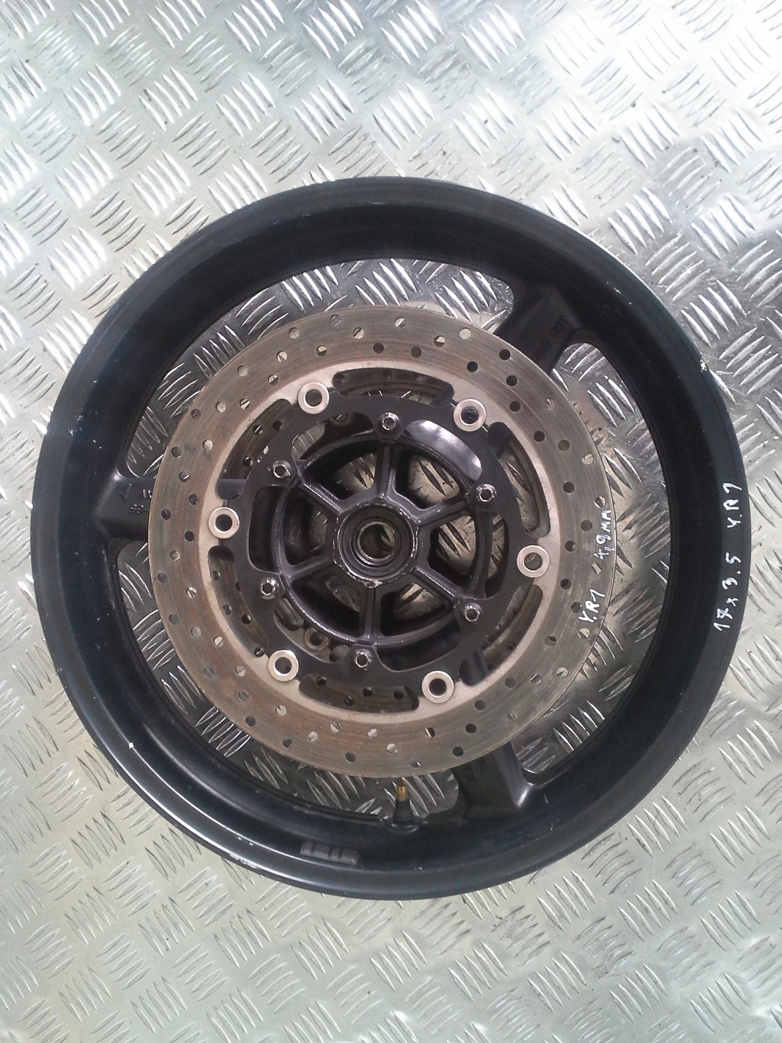 Yamaha R1 обід передній передній