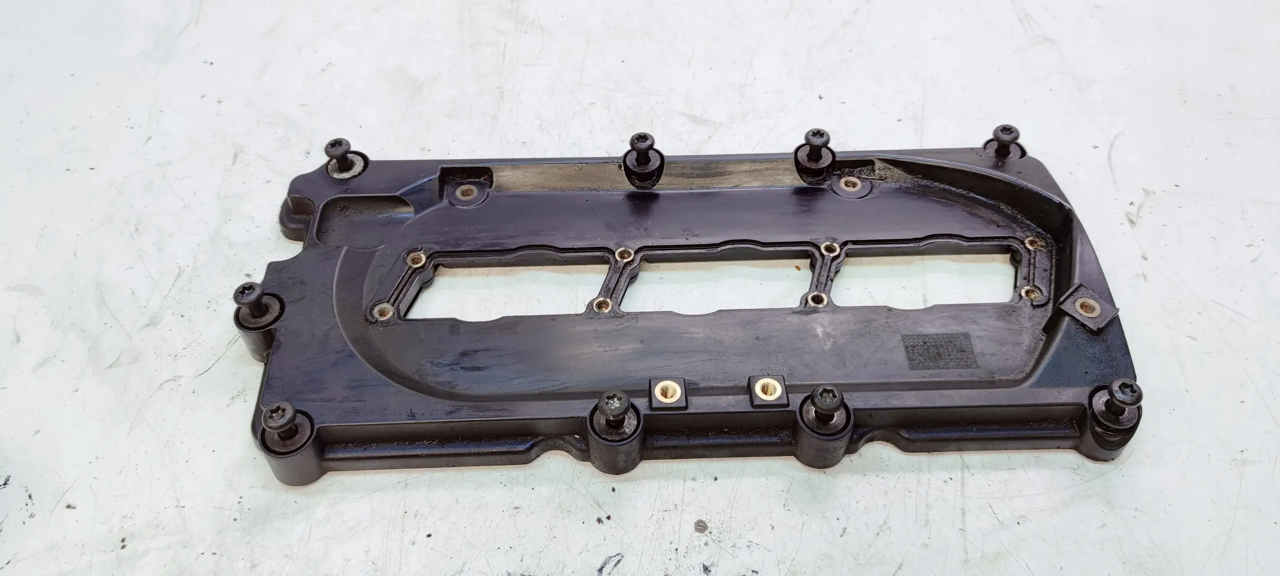 Abdeckung der Ventile rechts AUDI A6 C6 2.7 3.0 TDI 059103470AC