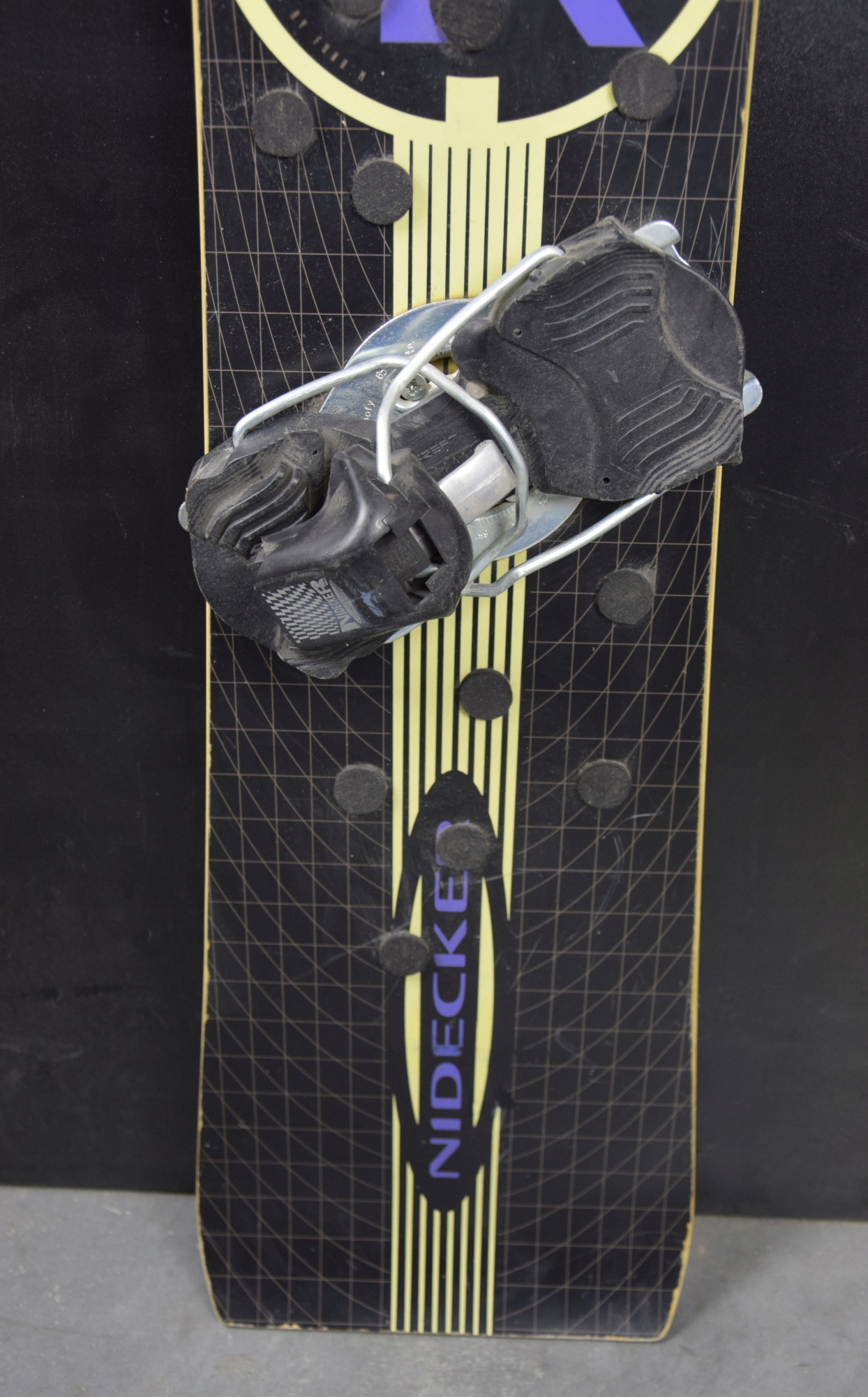 Snowboard NIDECKER Rave 150 cm OUTLET Rodzaj Directional