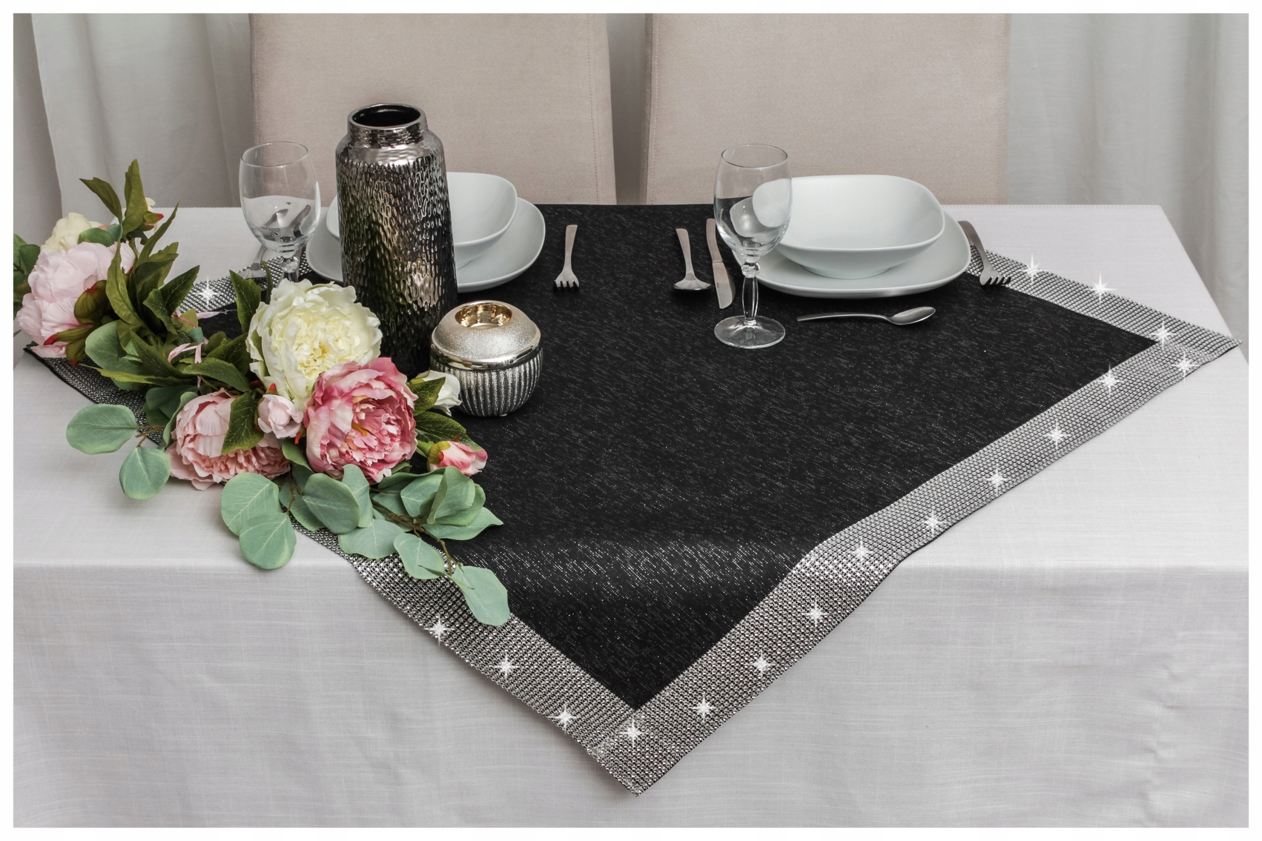 

Obrus plamoodporny Glamour Cyrkonie 85x85