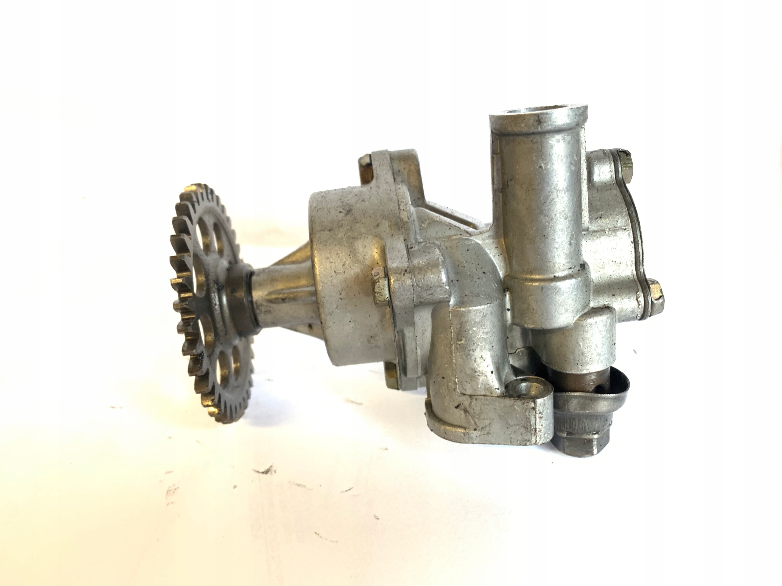 Suzuki GSXF 600 750 pompa oleju