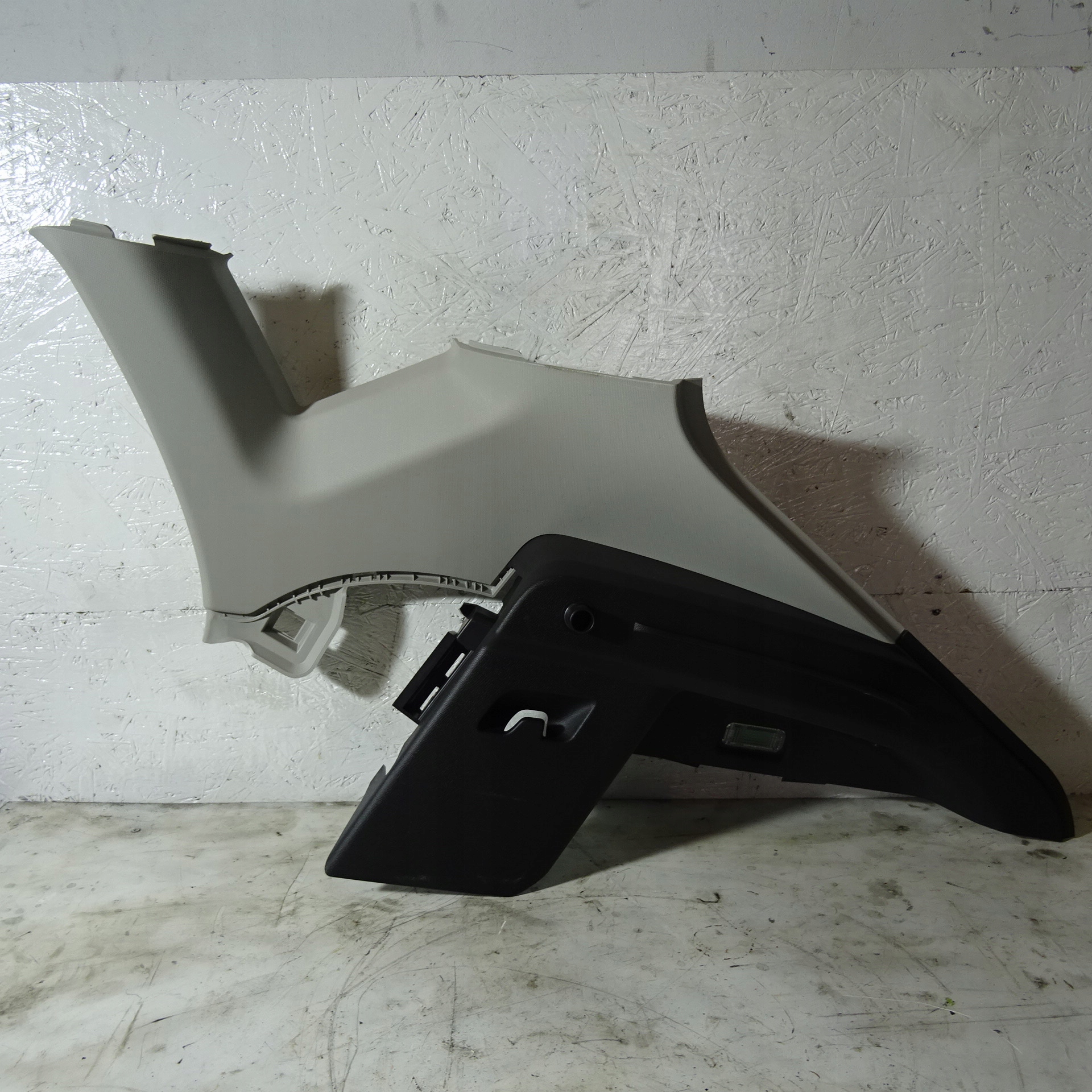 SEAT LEON IV 4 Blende Abdeckung SLUPKA heck rechts 5FA867762
