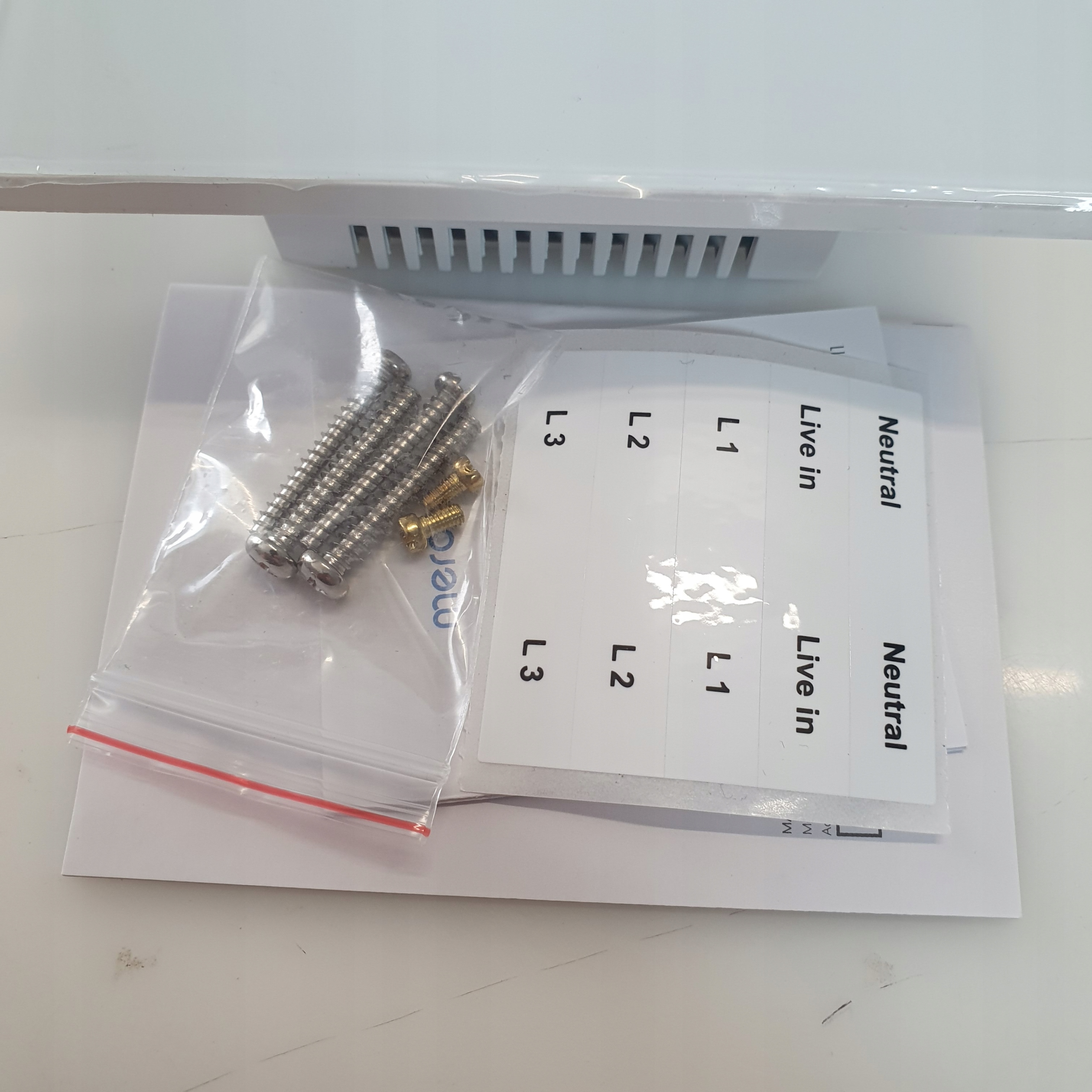 N4 Przełącznik Meross MSS530L WiFi 150W Marka Meross