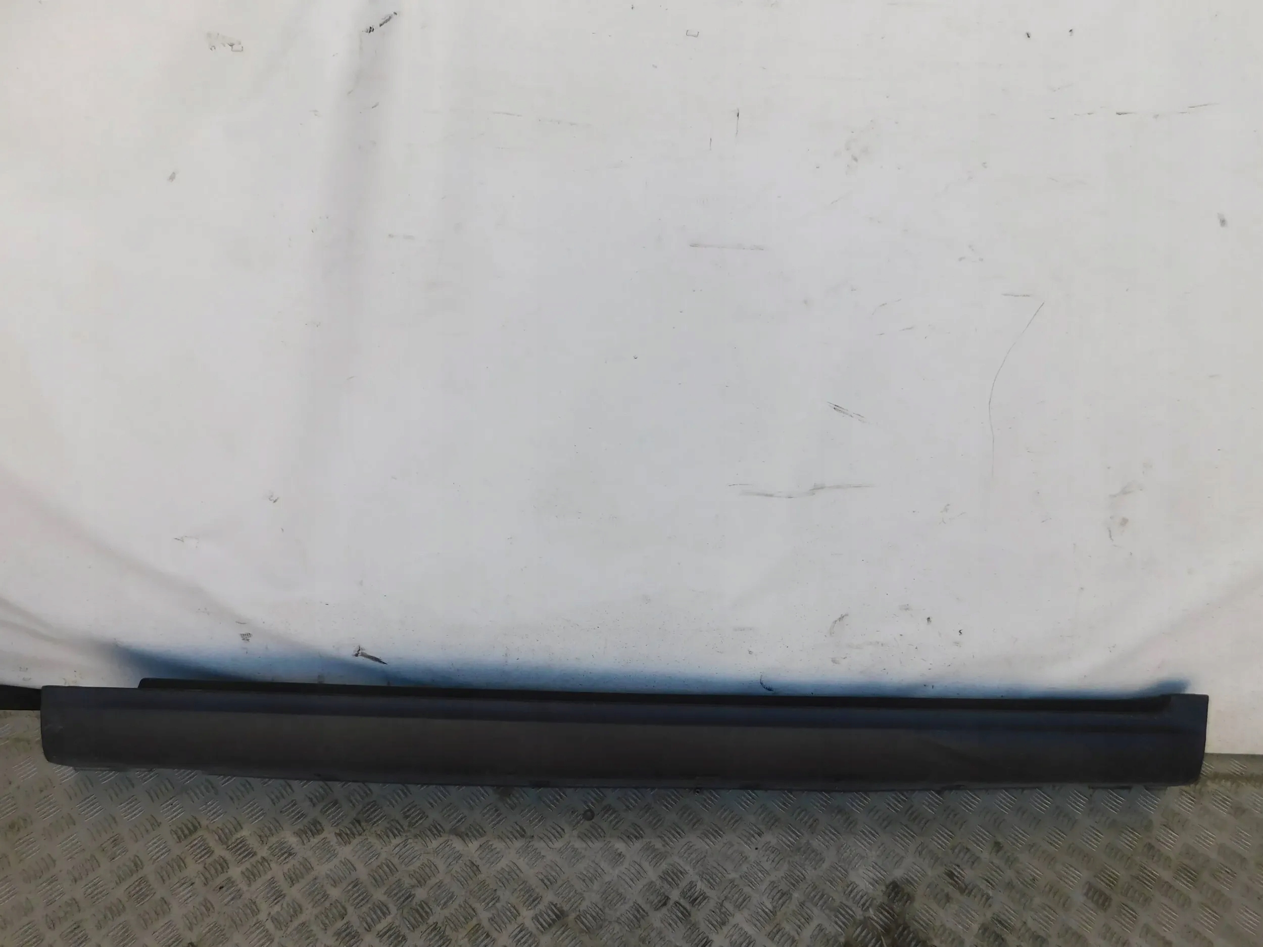 LISTWA PROGOWA LEWA SSANGYUNG TIVOLI LIFT 19-