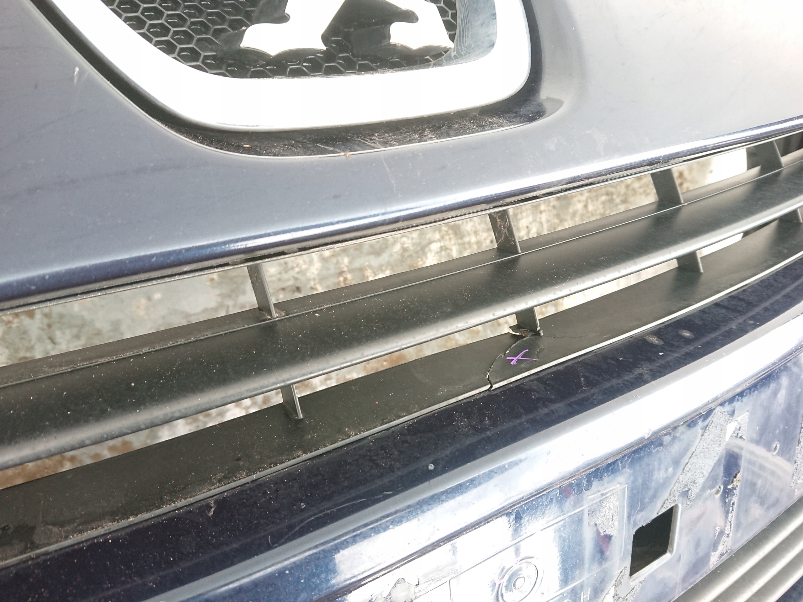 Peugeot 5008 1 and 09-13 front bumper front