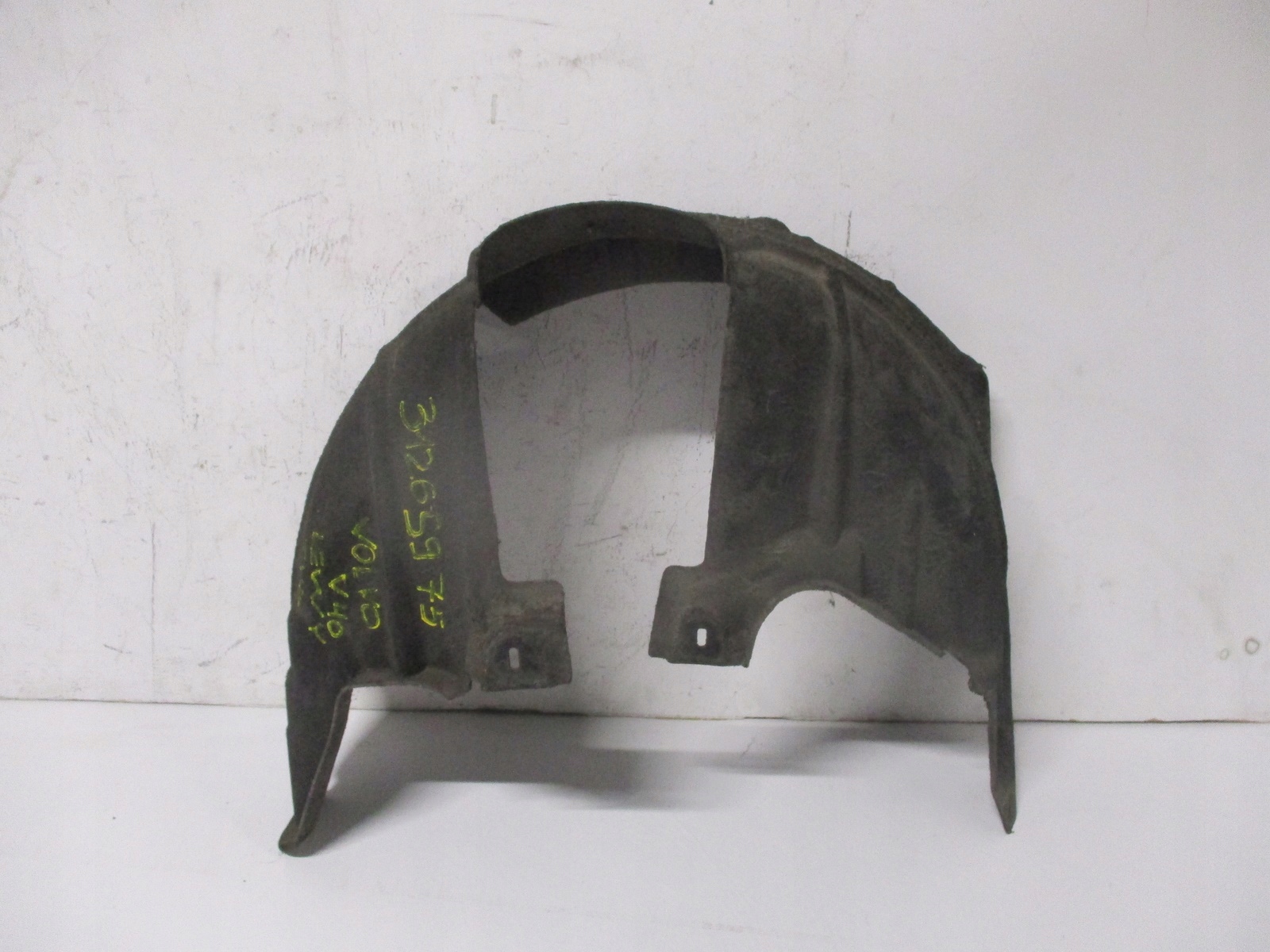 mudguard VOLVO V40 31265975 left rear.