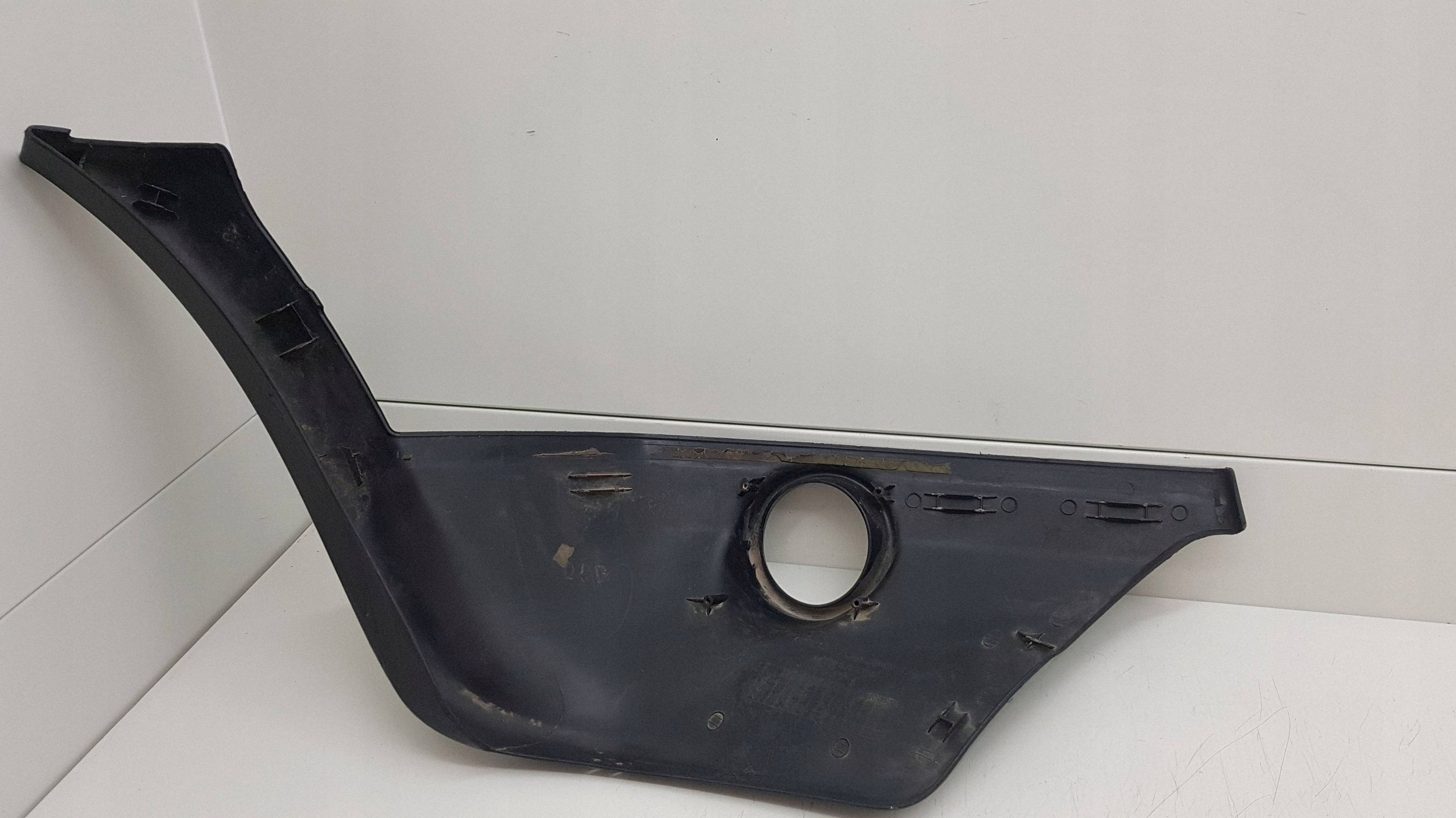 MITSUBISHI L200 DAKAR accessories of a bumper front left MZ313239