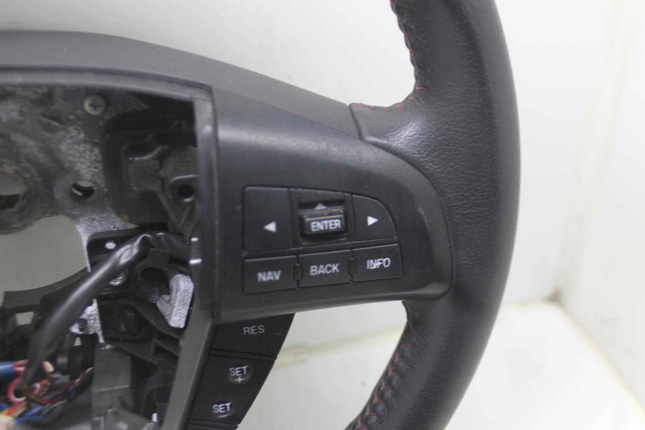 lenkrad SKORZANA MULTI TEMPOMAT rote NITKA MAZDA 3 MPS II BL