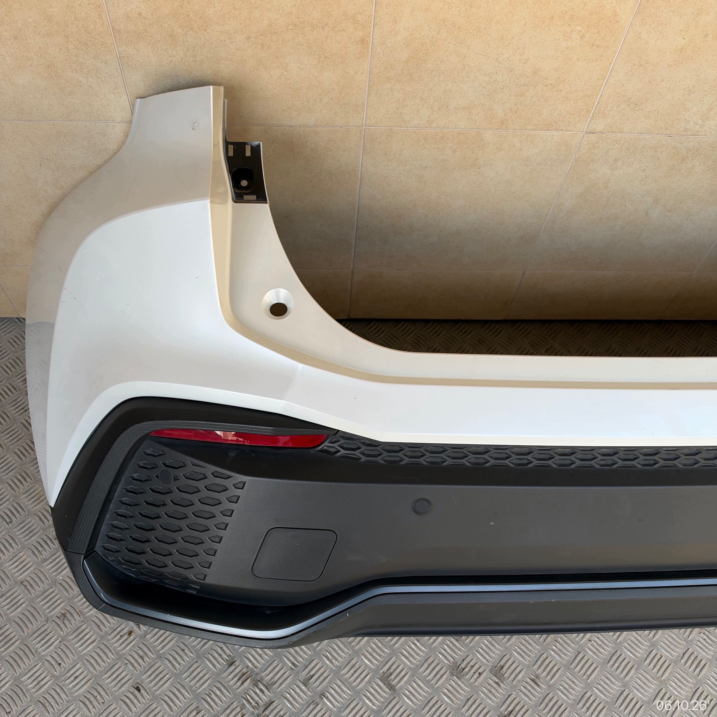 bumper rear complete TOYOTA C-HR II 2024 year 4 PDC