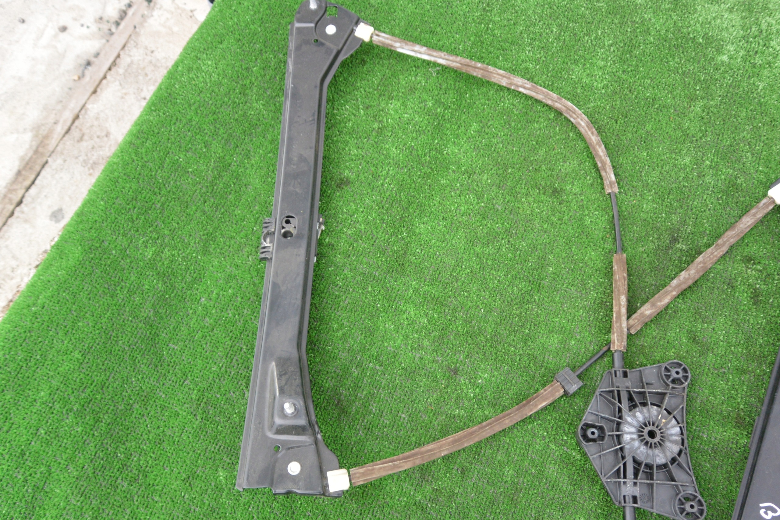 mechanism lifting windows left front VW PASSAT B7 B8 NMS 561837461D