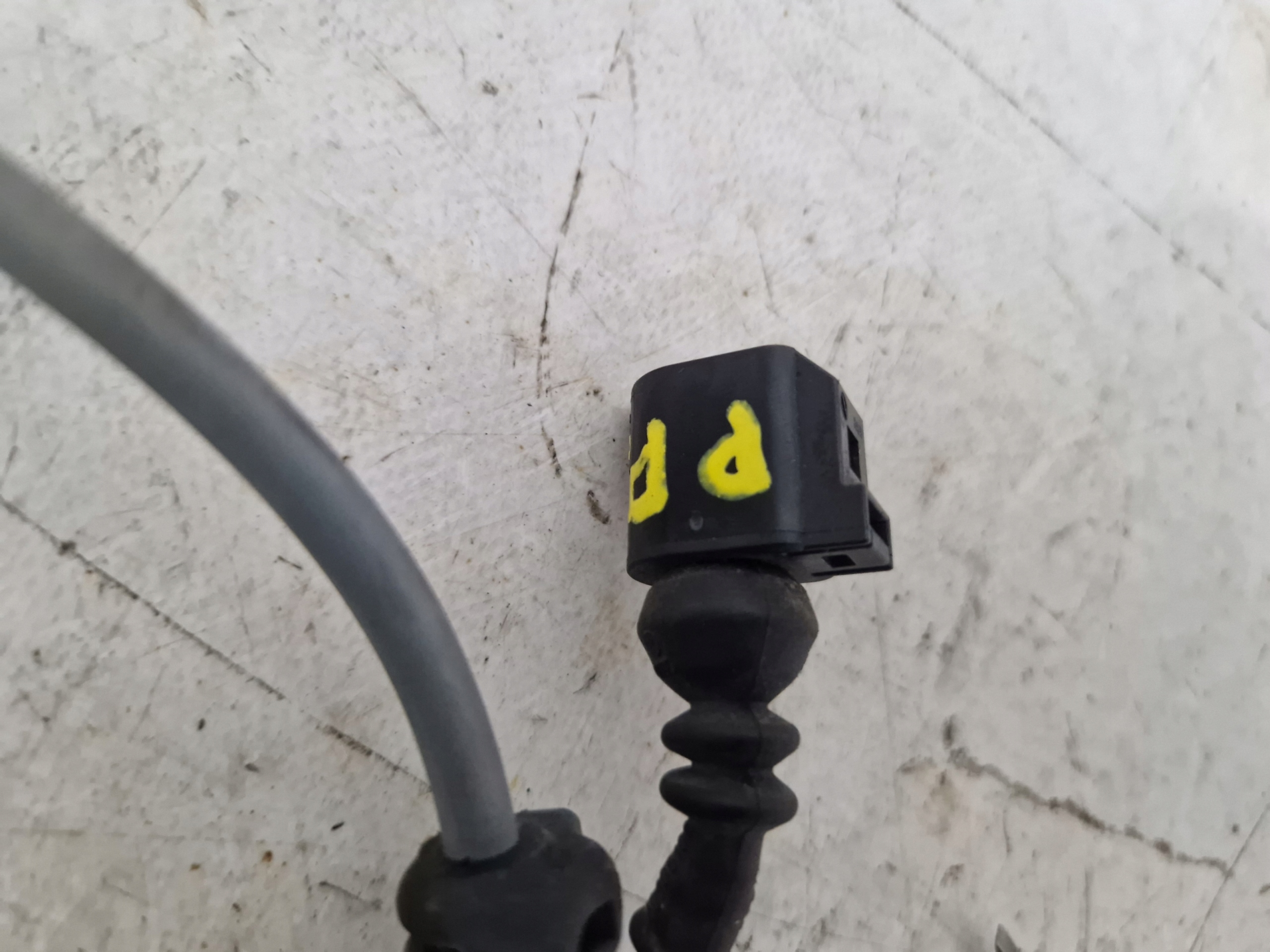 AUDI sensor ABS right front WHT003860