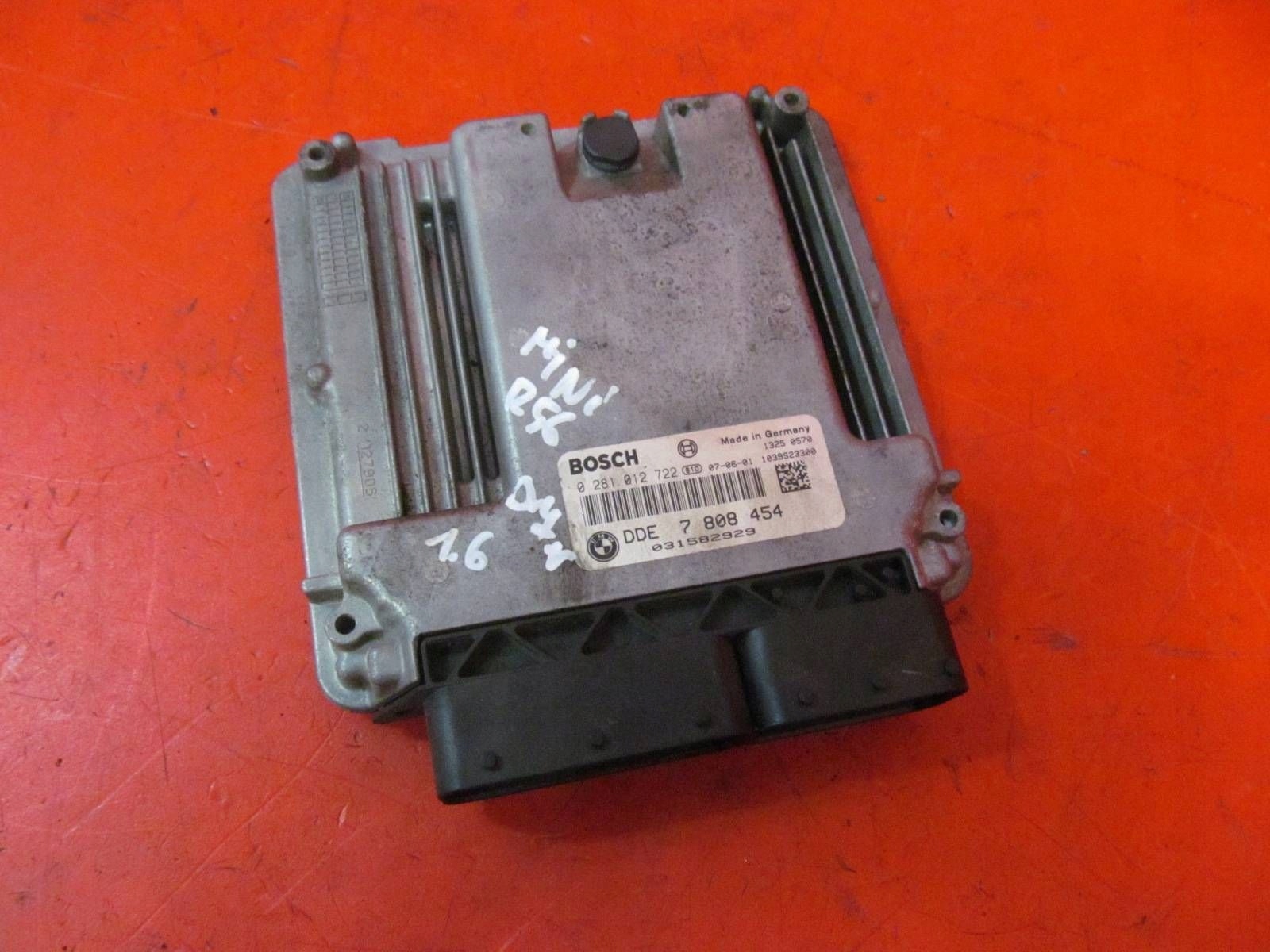 MINI ONE COOPER R56 1.6 D 9HZ control unit computer of the engine 7808454