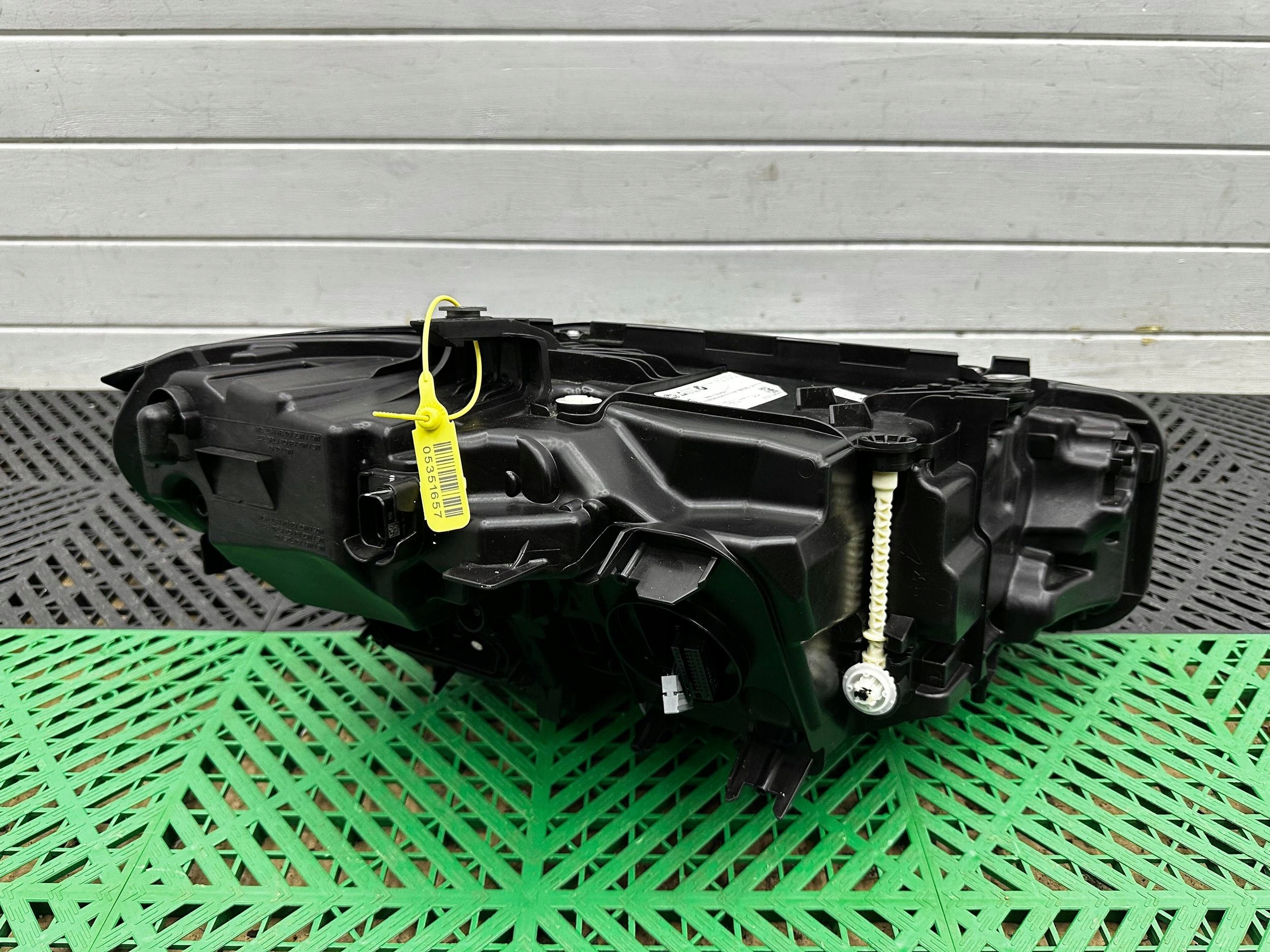 light front side left BMW 3 G20 G21 Lift shadow line 7885065