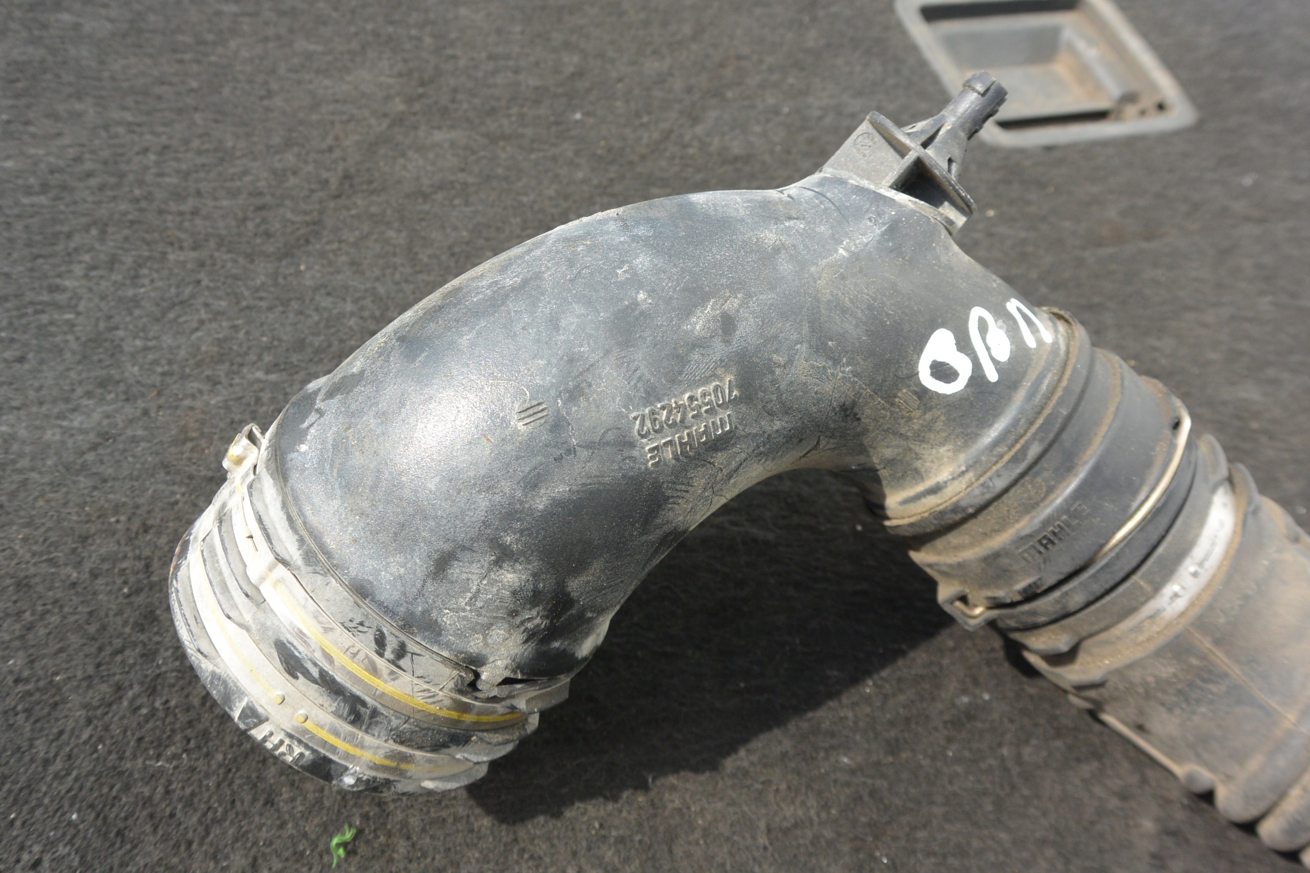 air hose 3.0B MASERATI QUATTROPORTE GHIBLI