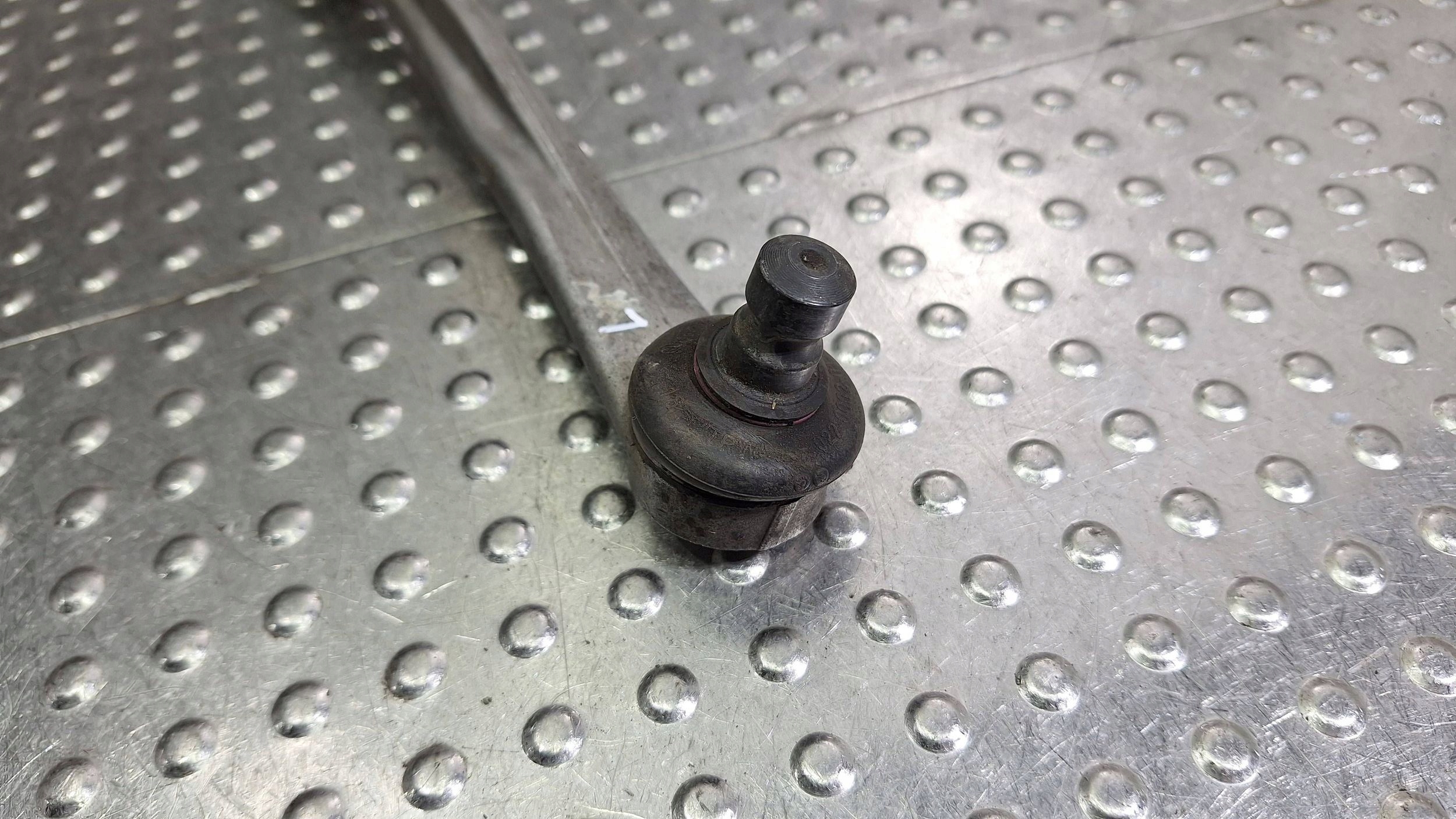arm left front upper 8K0407505B 8K0505B AUDI A4 B8 A5 8T Q5 8R