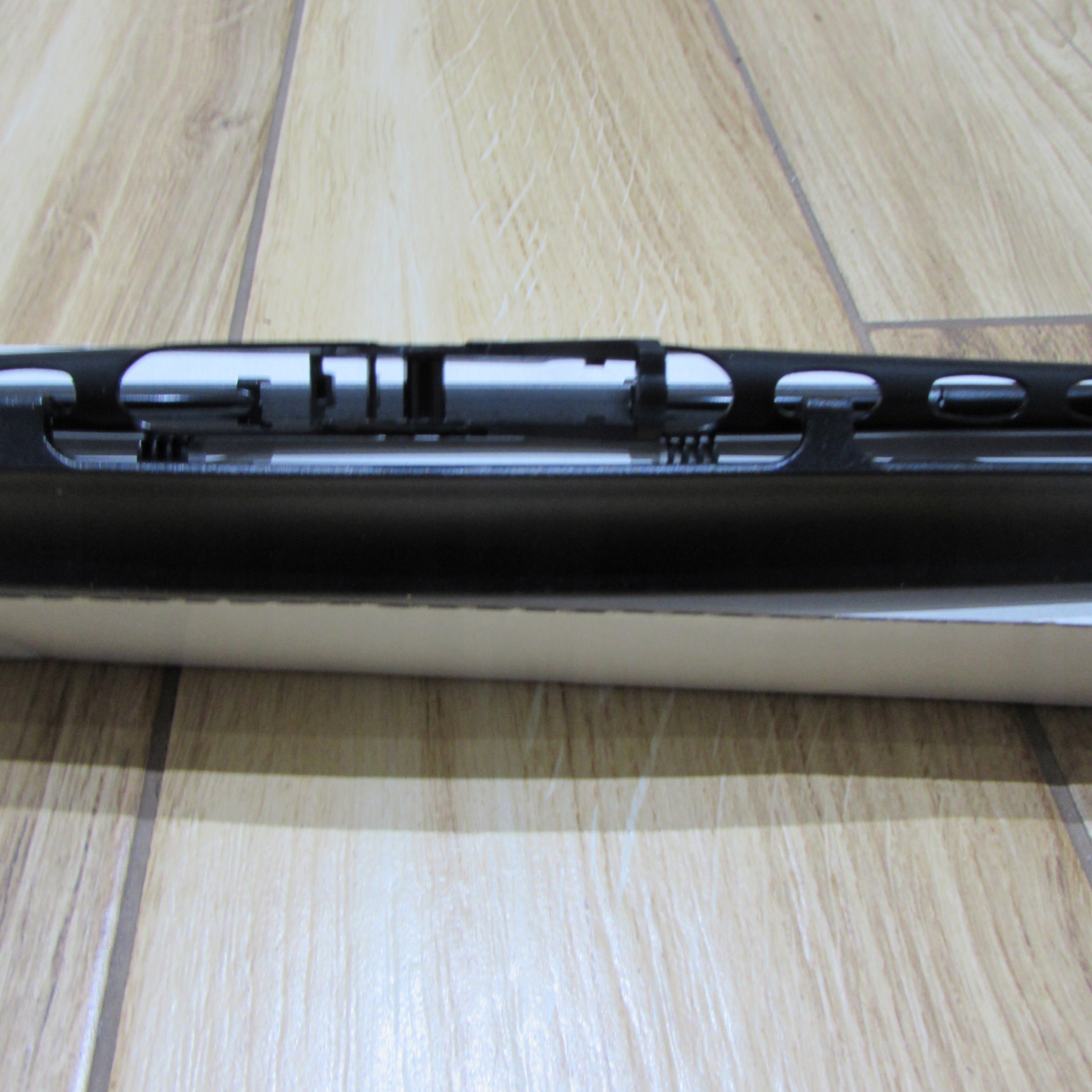 SU001-A2899 - ЩЕТКА СТЕКЛООЧИСТИТЕЛЯ ПЕРЕДНЯЯ TOYOTA PROACE