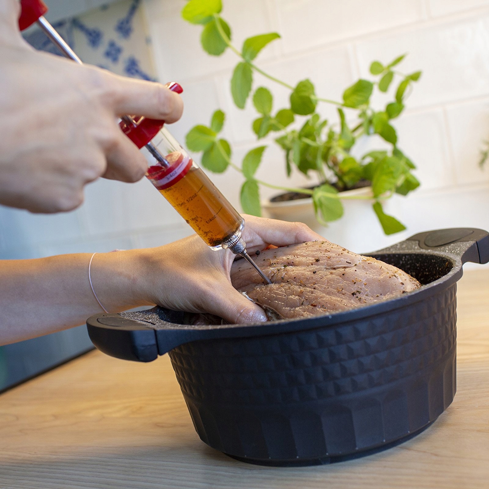 PEKLOSÓL Z ZIOŁAMI DO PEKLOWANIA MIĘS NA 2KG Waga 70 g