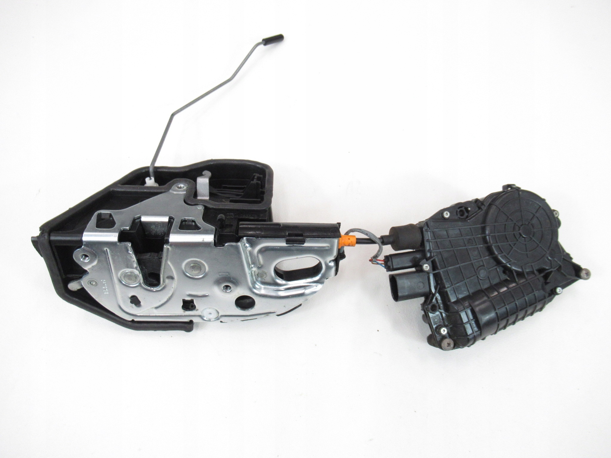 7315023 7167587 - Замок зд левый BMW e70 X5 e71 тяга Softclose