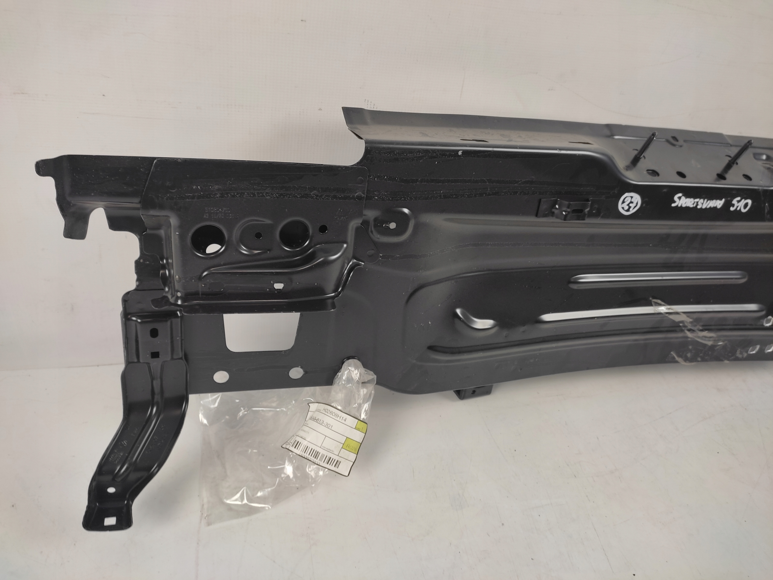 VW GOLF VII SPORTSVAN 510 PAS TYLNY TYŁ 2014- Producent części Volkswagen OE