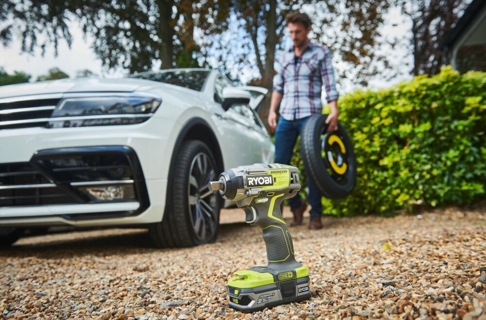 Klucz udarowy RYOBI R18IW7-0 Rozmiar trzpienia 1/2''