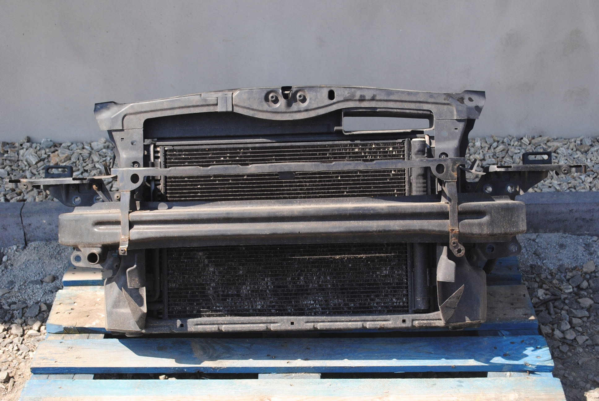 PAS PRZEDNI CHŁODNICE 1.9 TDI SKODA OCTAVIA II