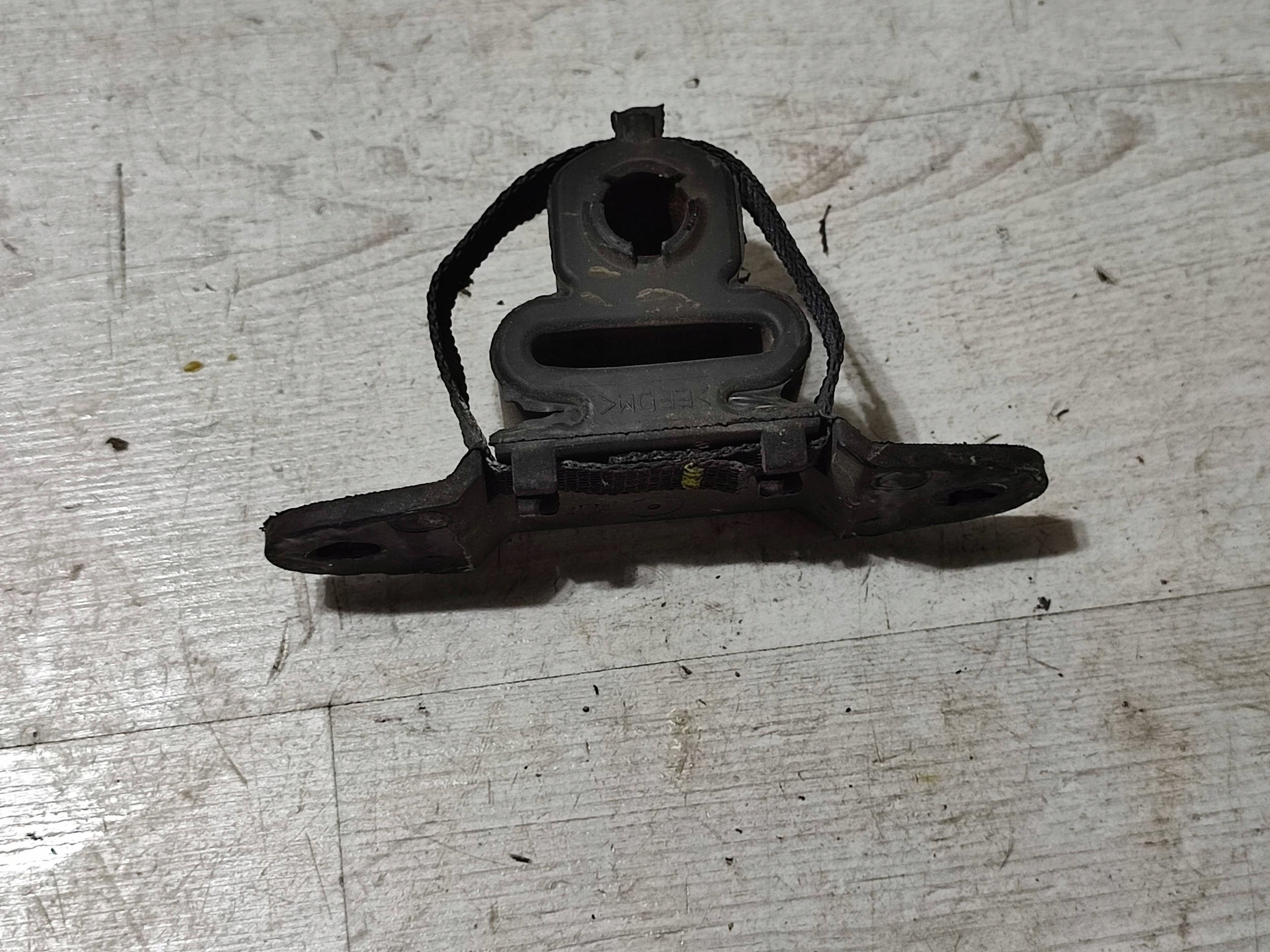 Opel Corsa F 2020 holder bracket tlumika